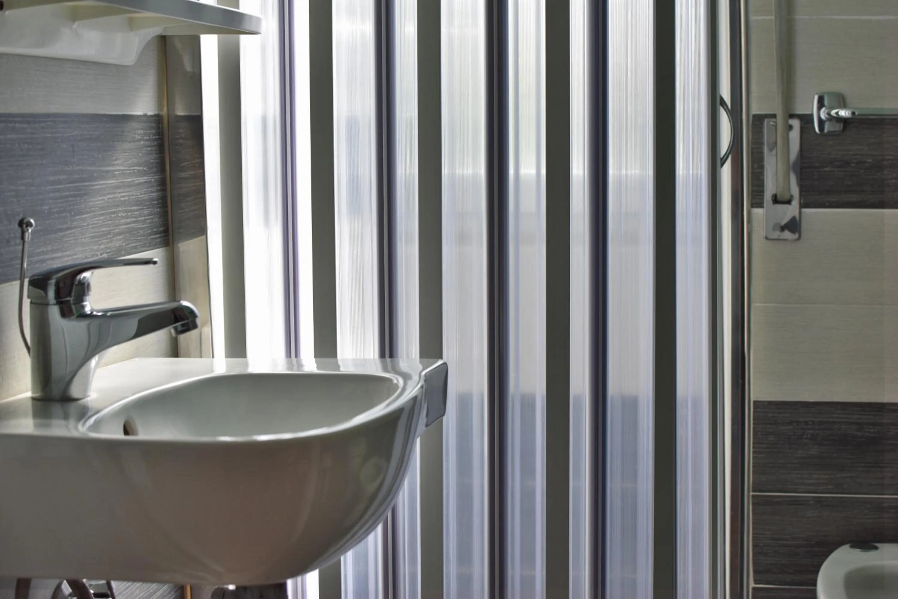 Shower in Hotel Bahamas