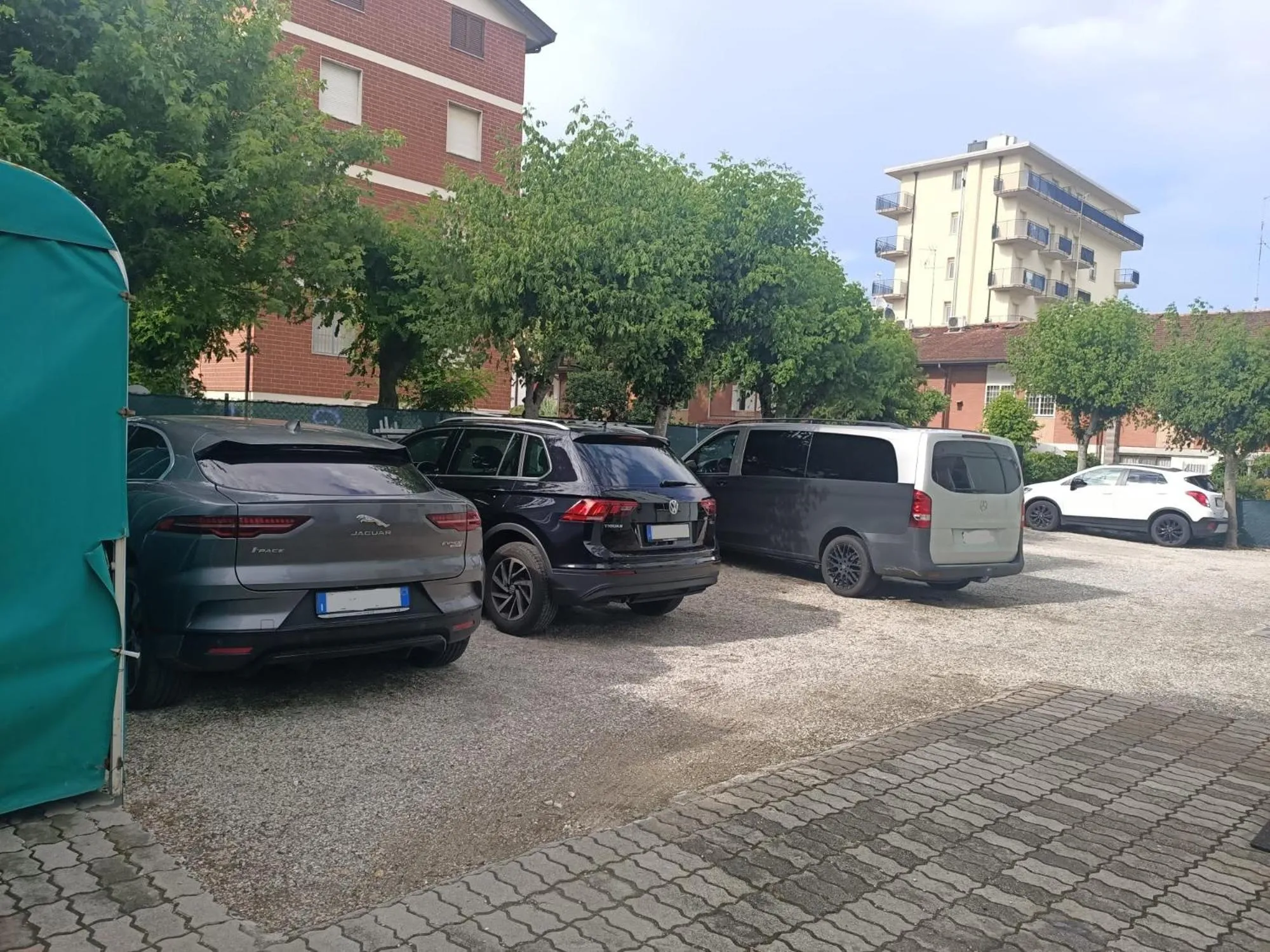 Parking in Hotel Bahamas