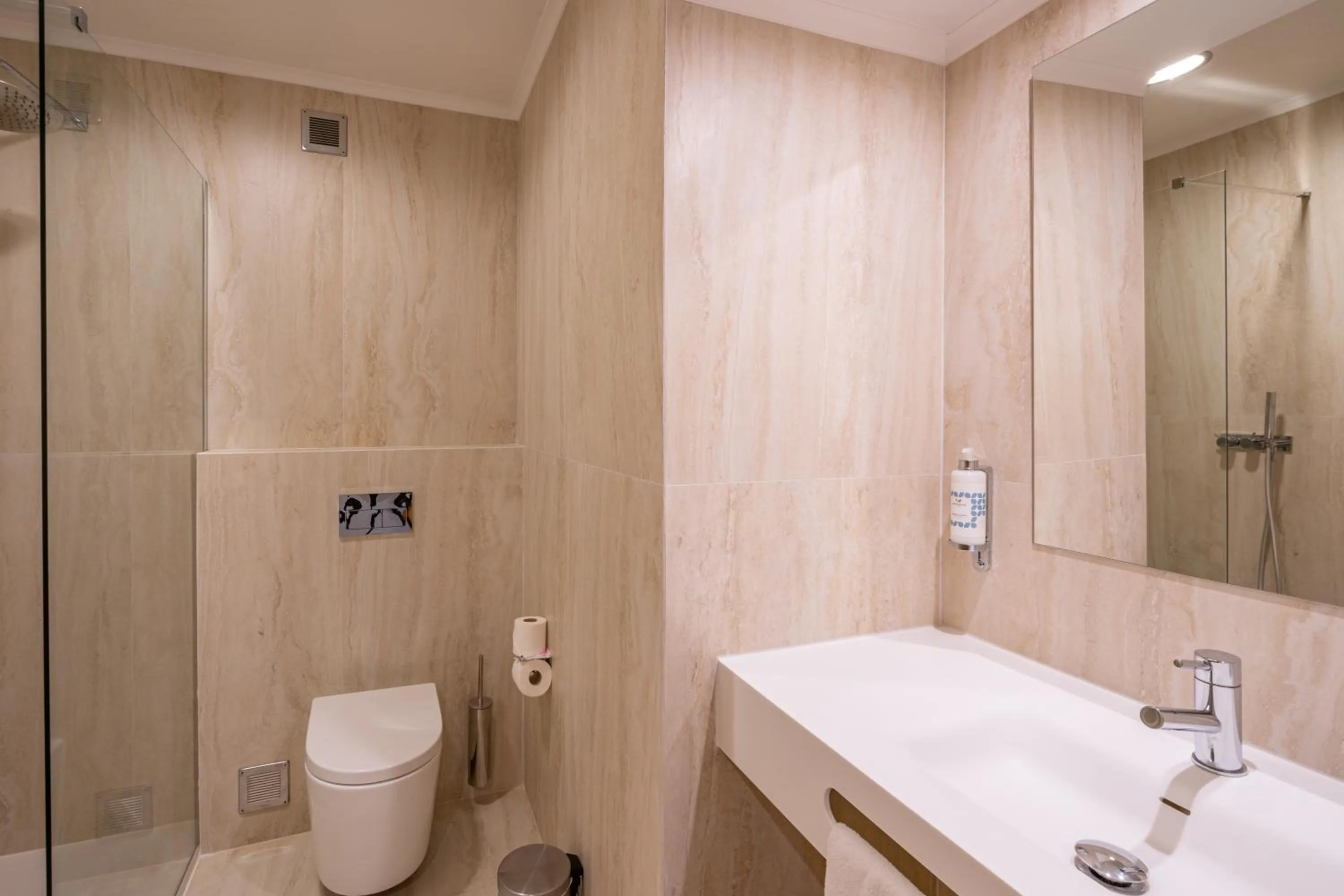 Shower in Albufeira Sol Hotel & Spa