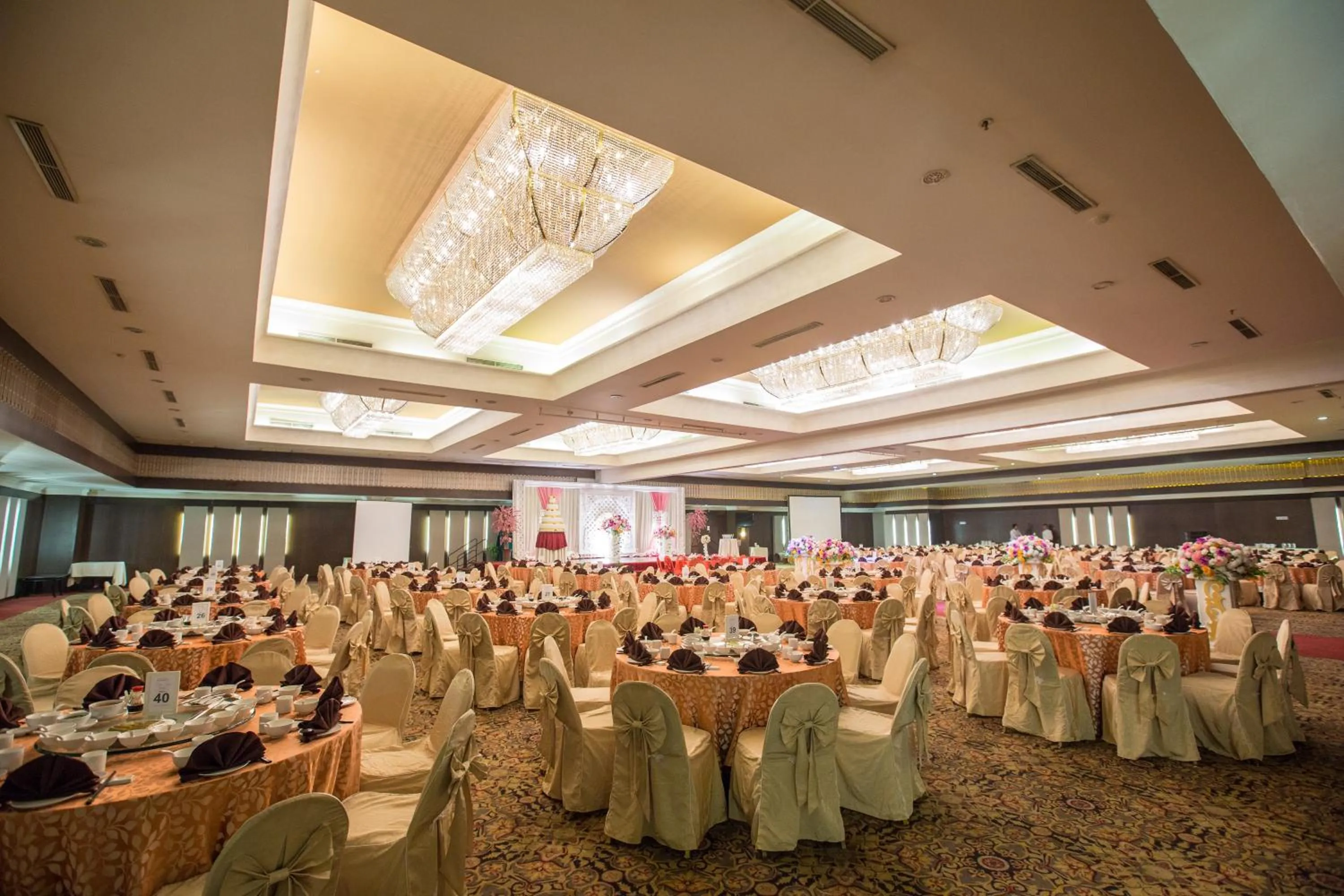 Banquet/Function facilities in Emerald Garden International Hotel