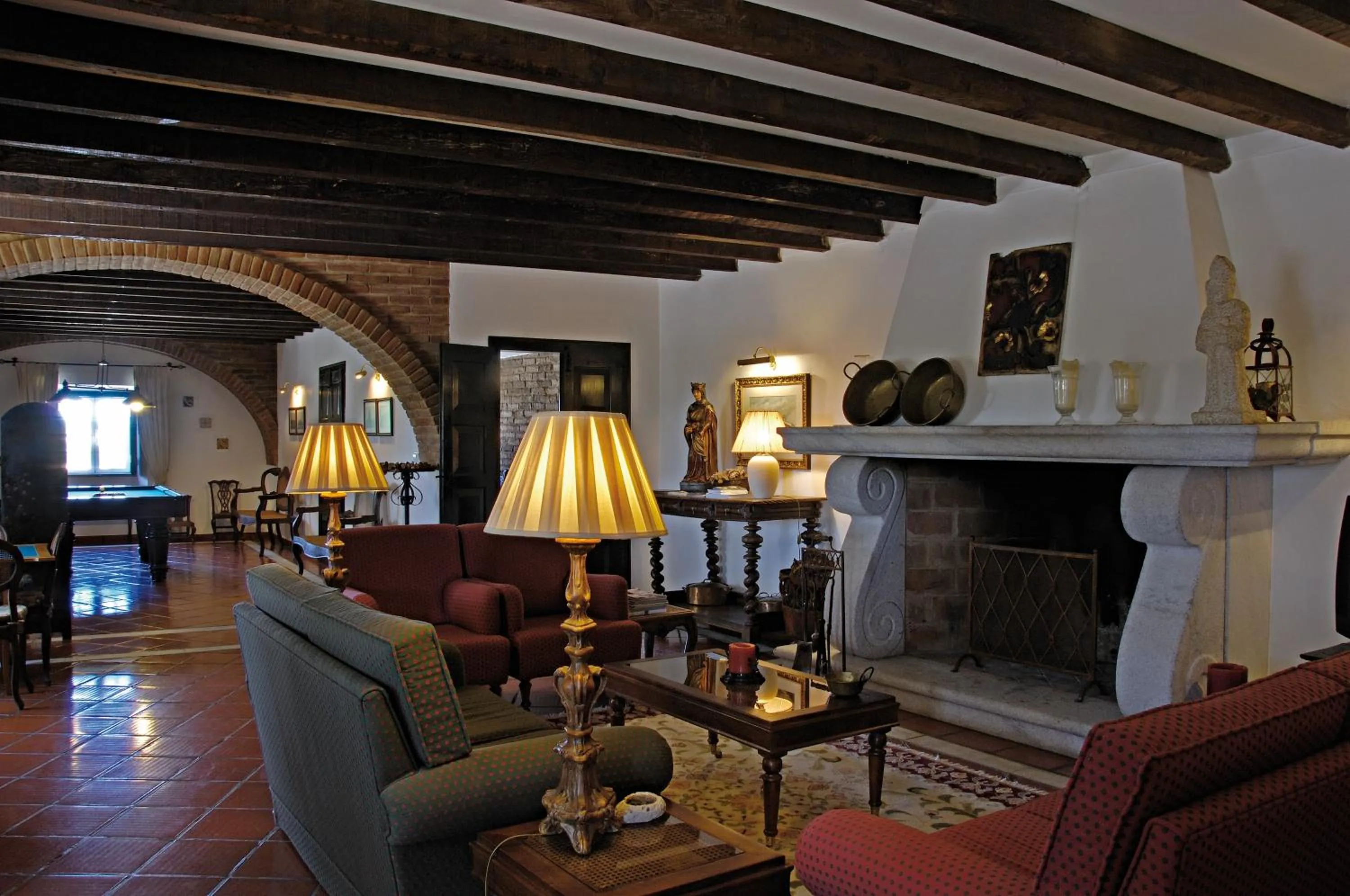 Communal lounge/ TV room in Monte da Corte Ligeira