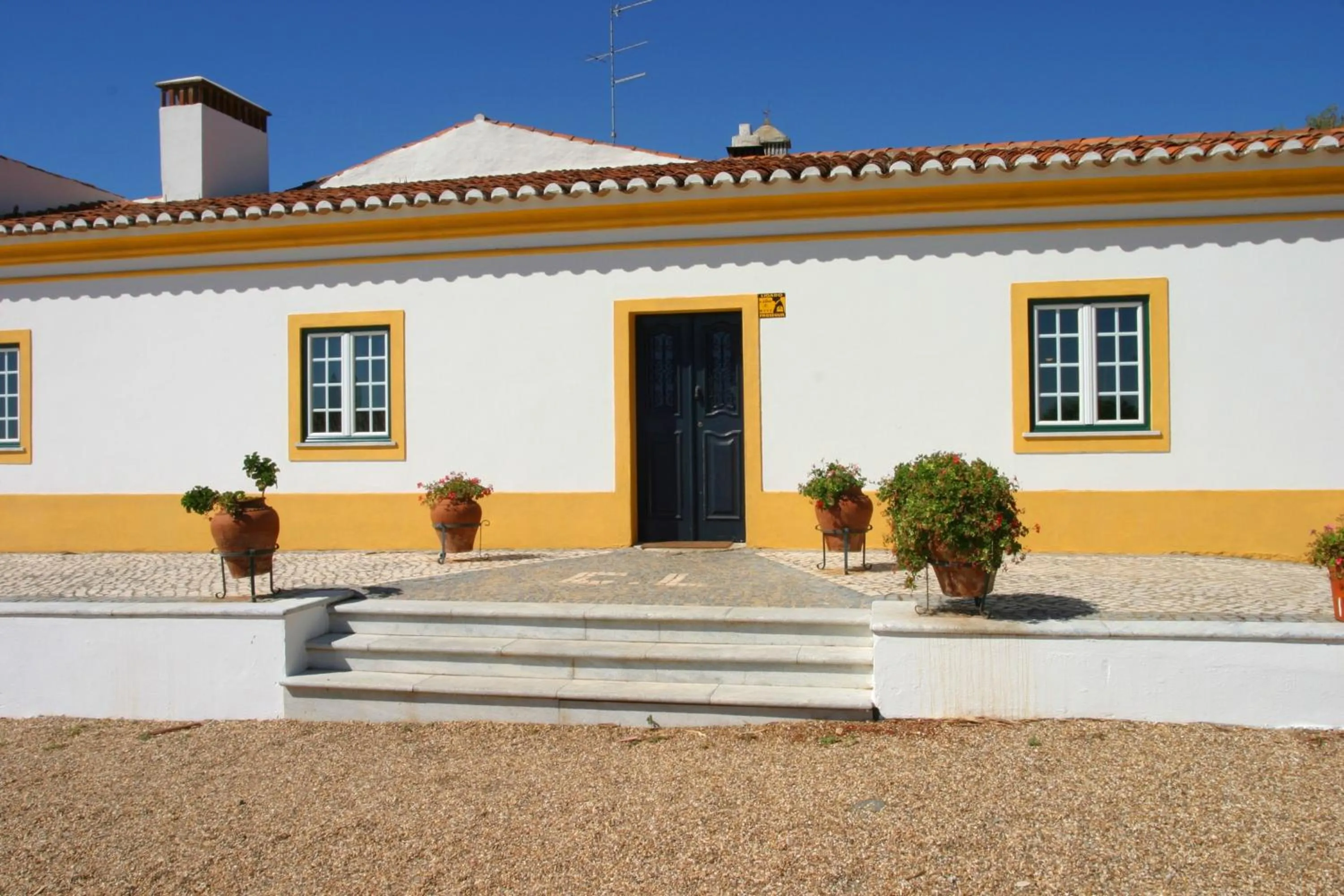 Facade/entrance in Monte da Corte Ligeira