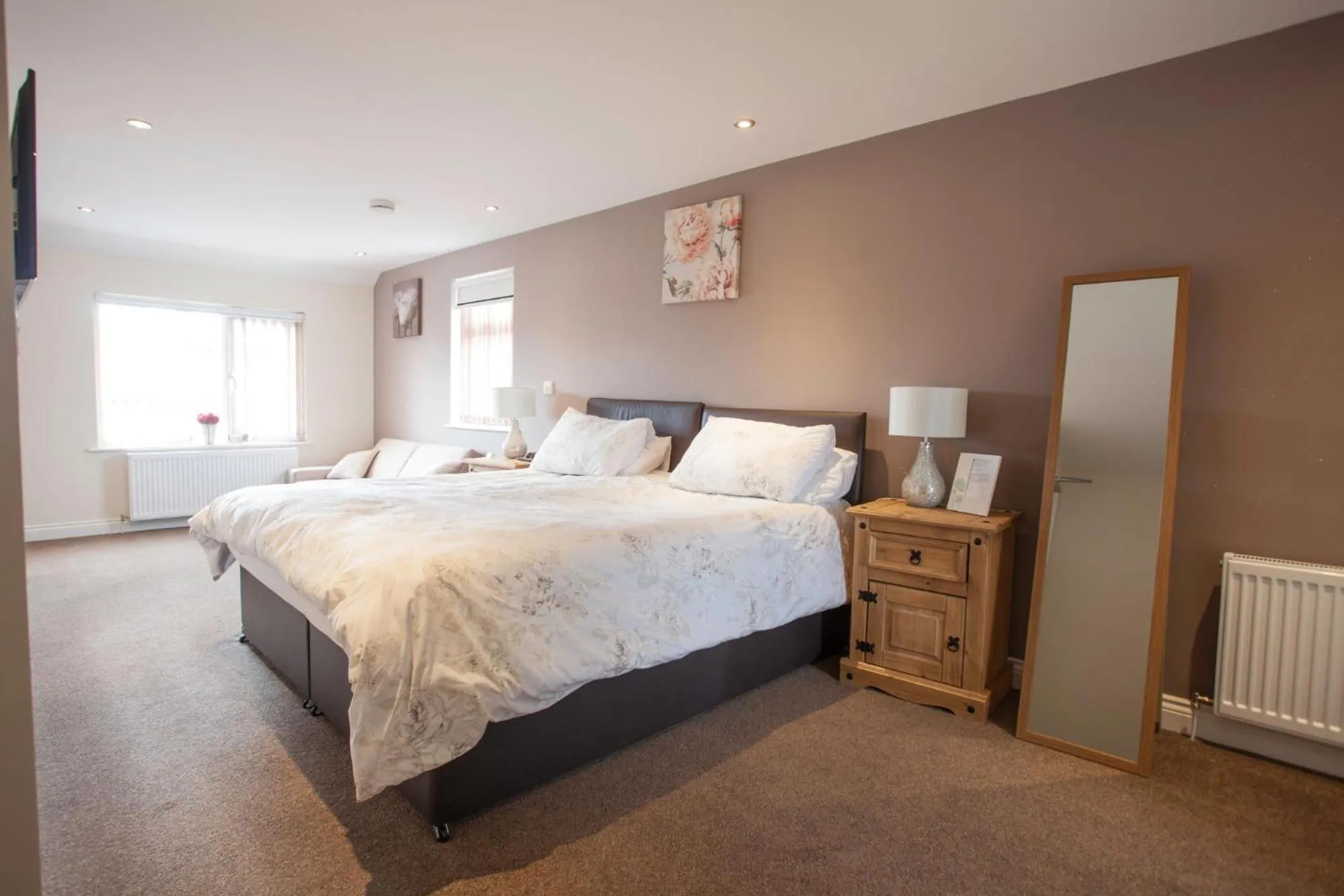 Bed in The White Swan Inn