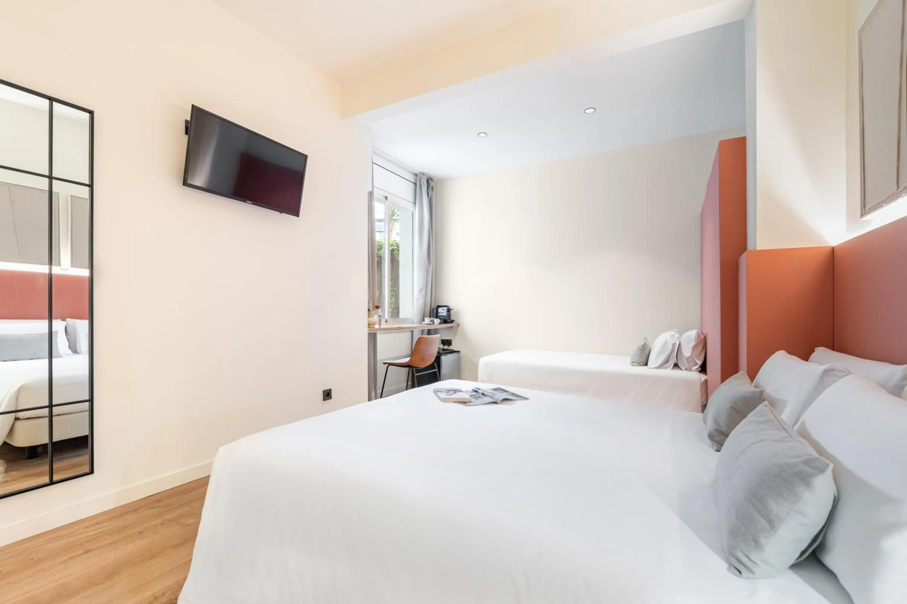 Bed in LeMar by Aspasios