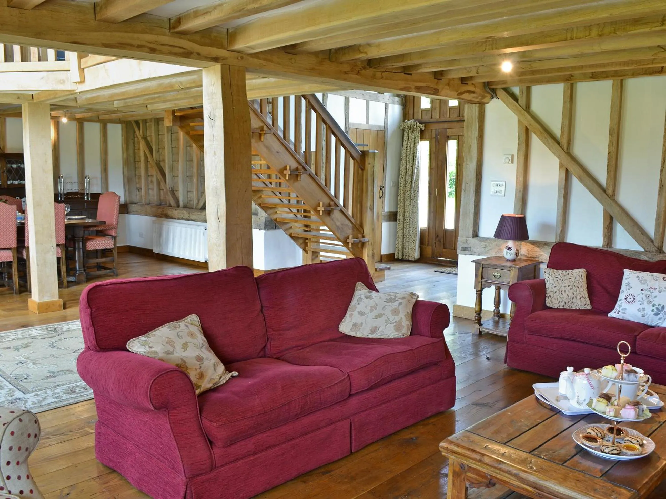 Property building in Romden Barn