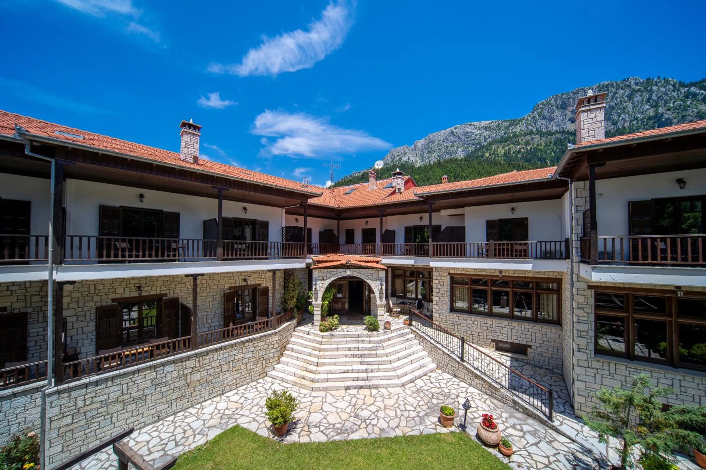 Property building in Hotel Giamandes