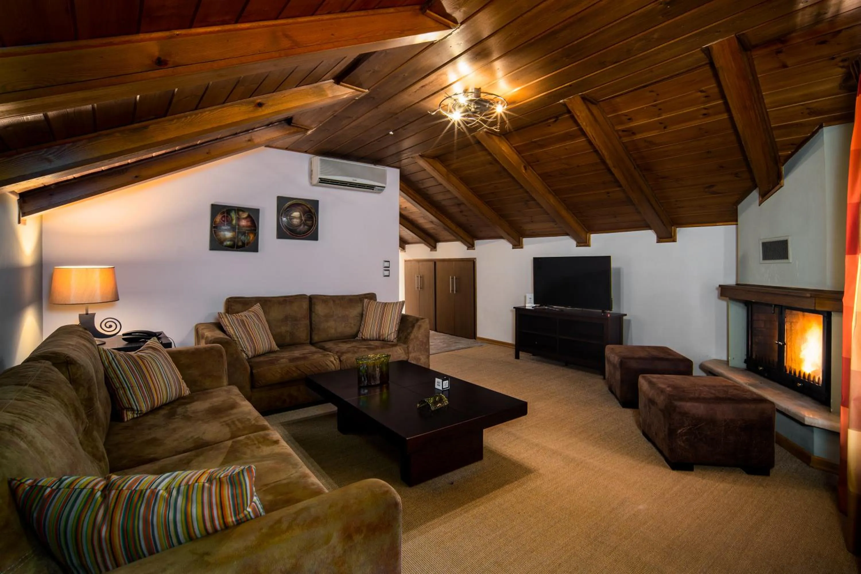 Seating area in Hotel Giamandes