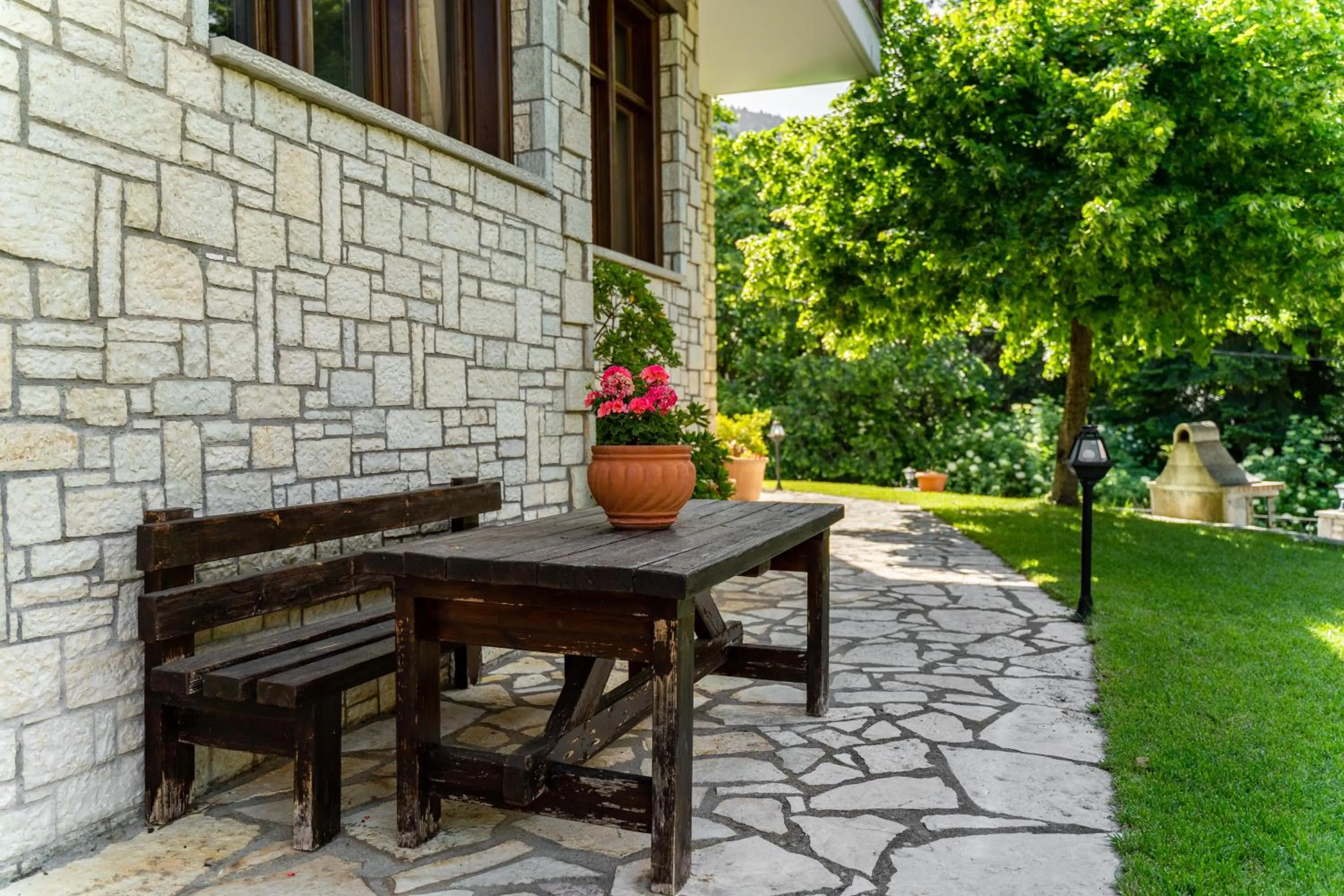 Patio in Hotel Giamandes