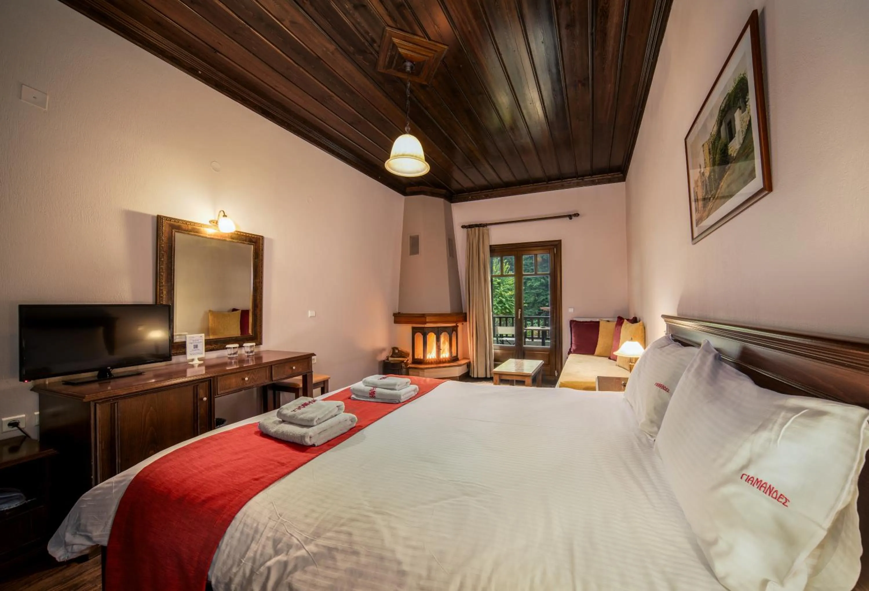 Bedroom, Bed in Hotel Giamandes