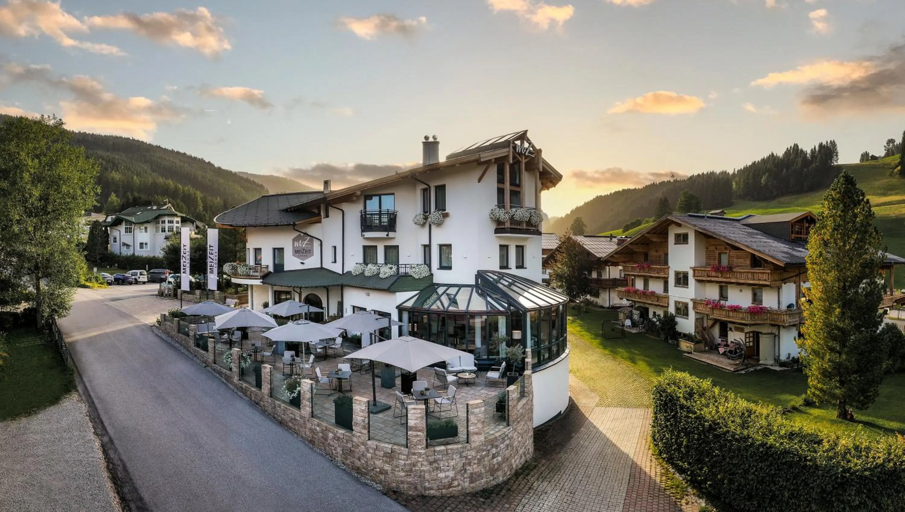 Property building in meiZeit Lodge