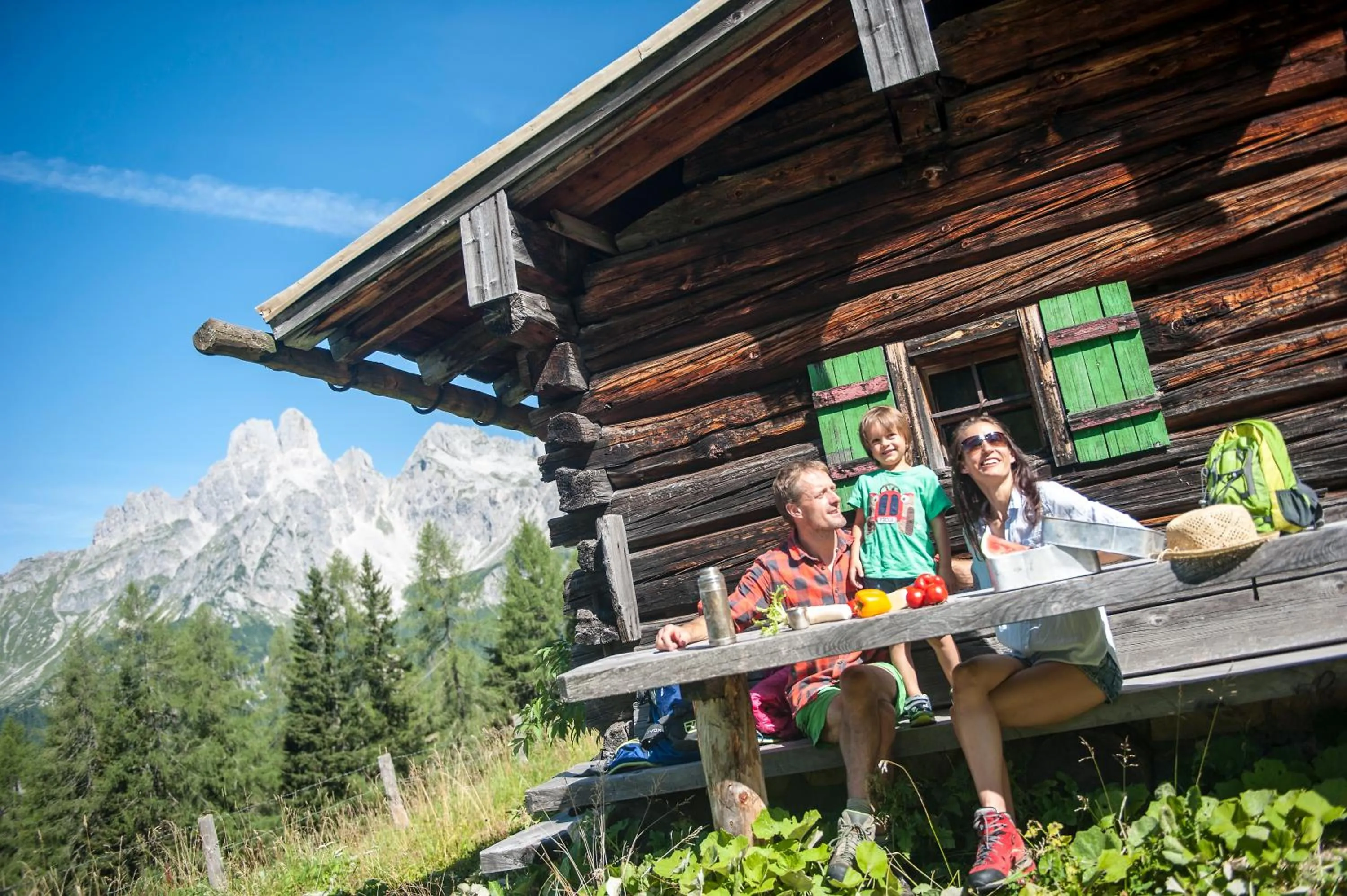 Hiking in meiZeit Lodge