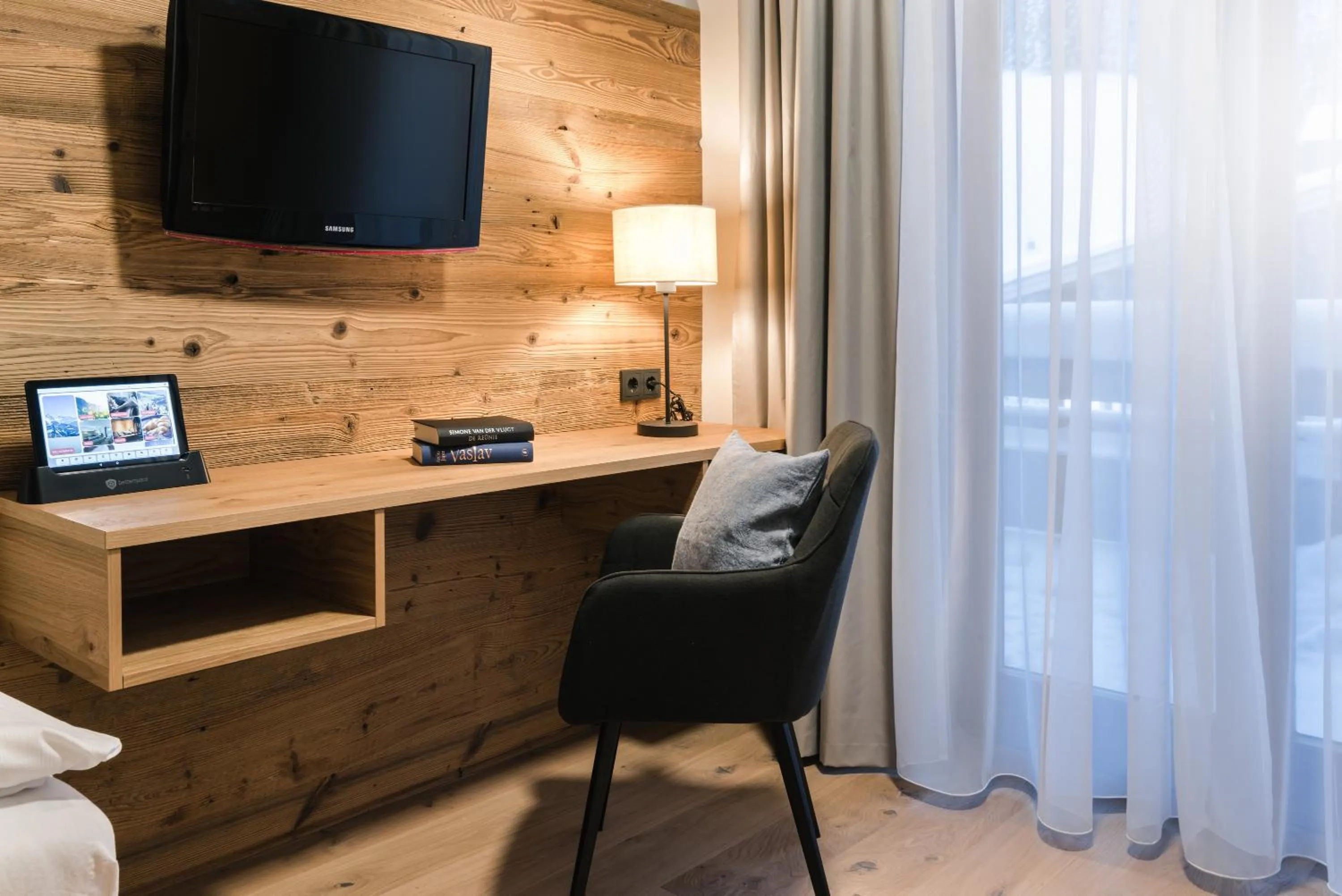 TV and multimedia in meiZeit Lodge