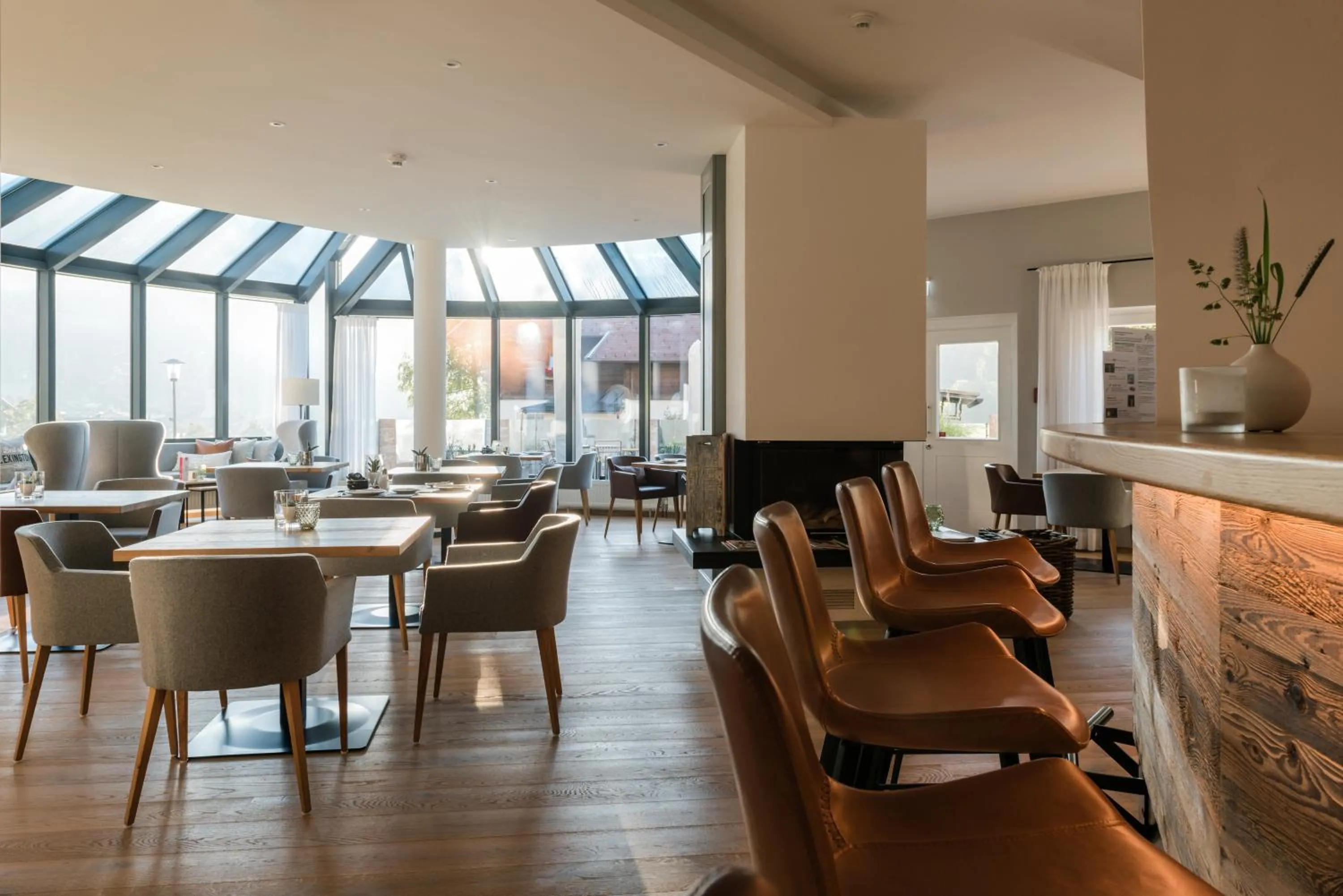 Lounge or bar in meiZeit Lodge