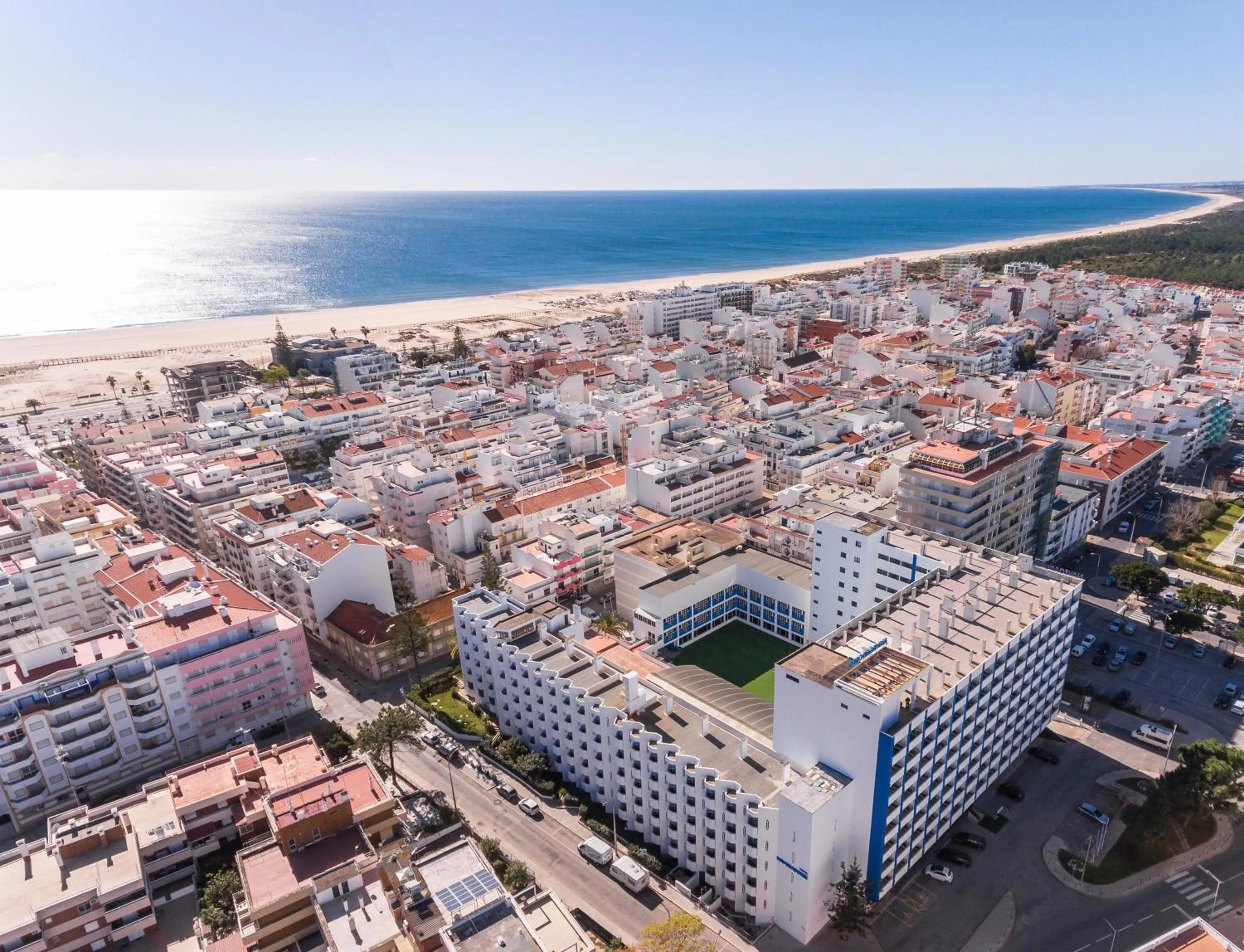 Property building in Hotel Navegadores
