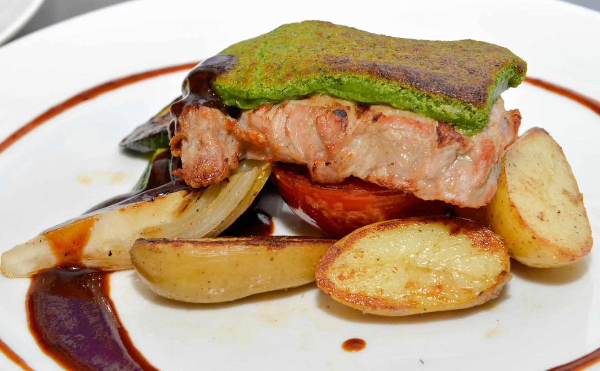 Food and drinks in Hotel Goldene Traube