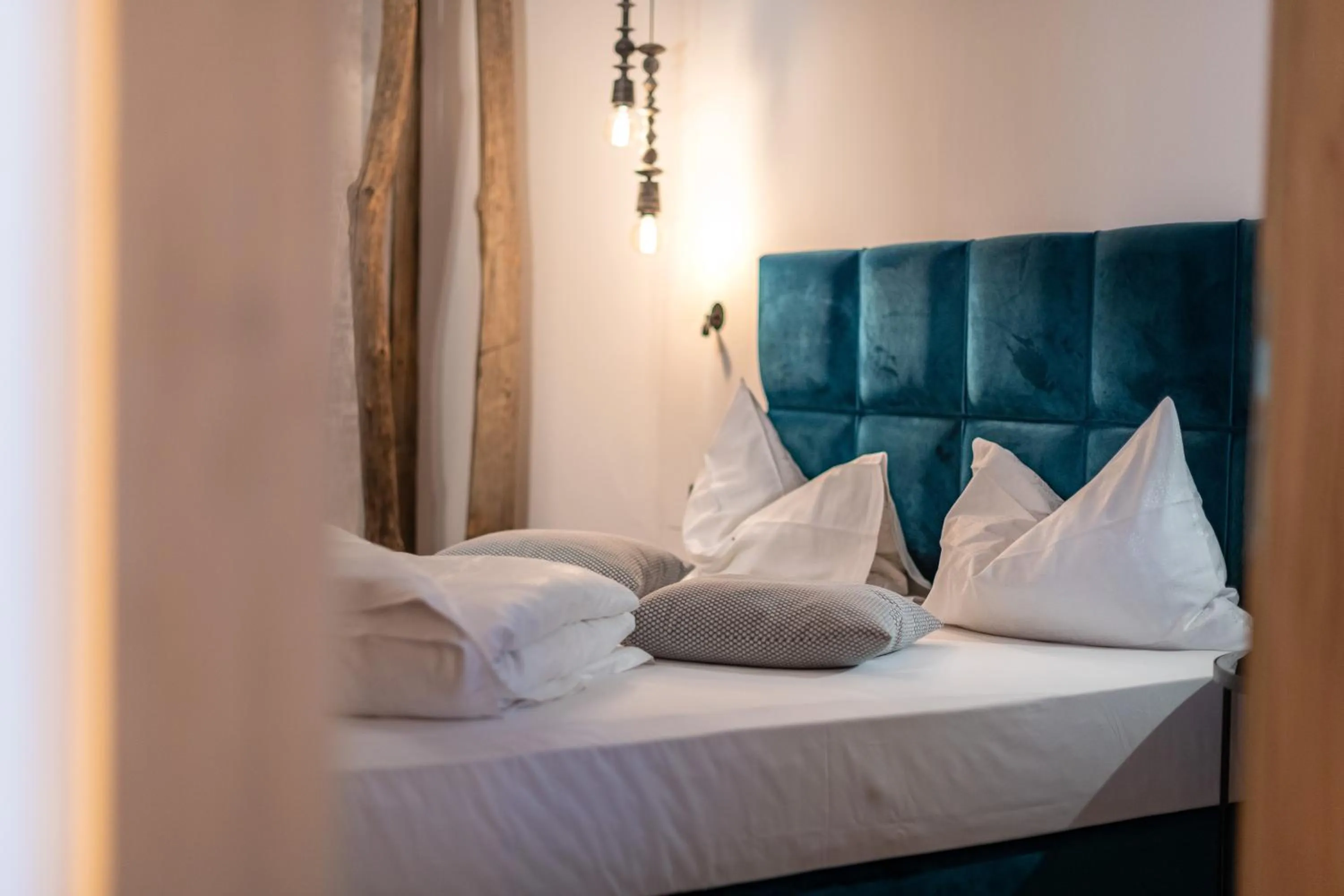 Bed in Hotel Goldene Traube