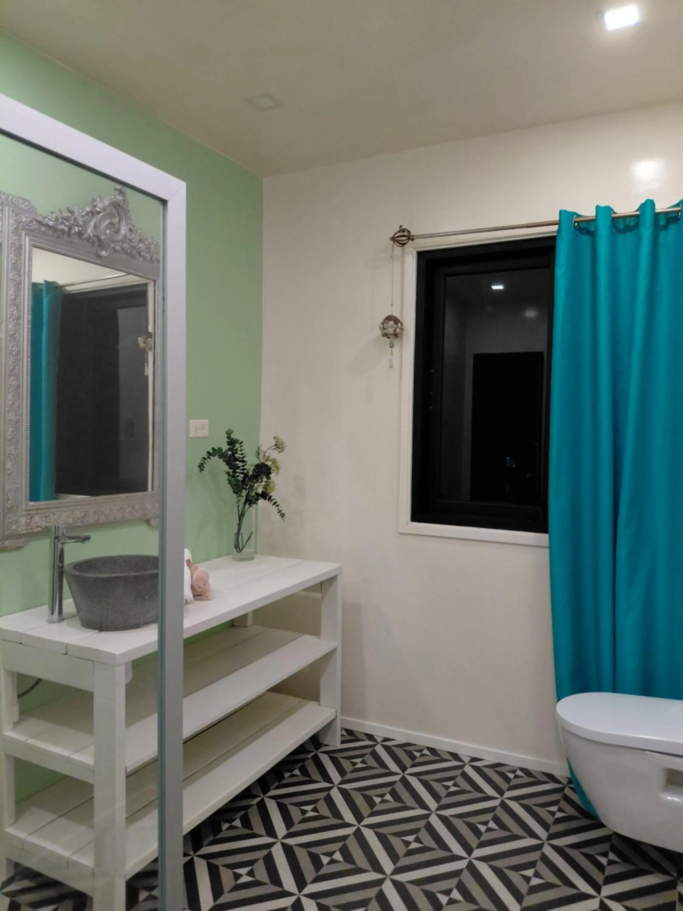 Bathroom, Bed in RIVA B&B