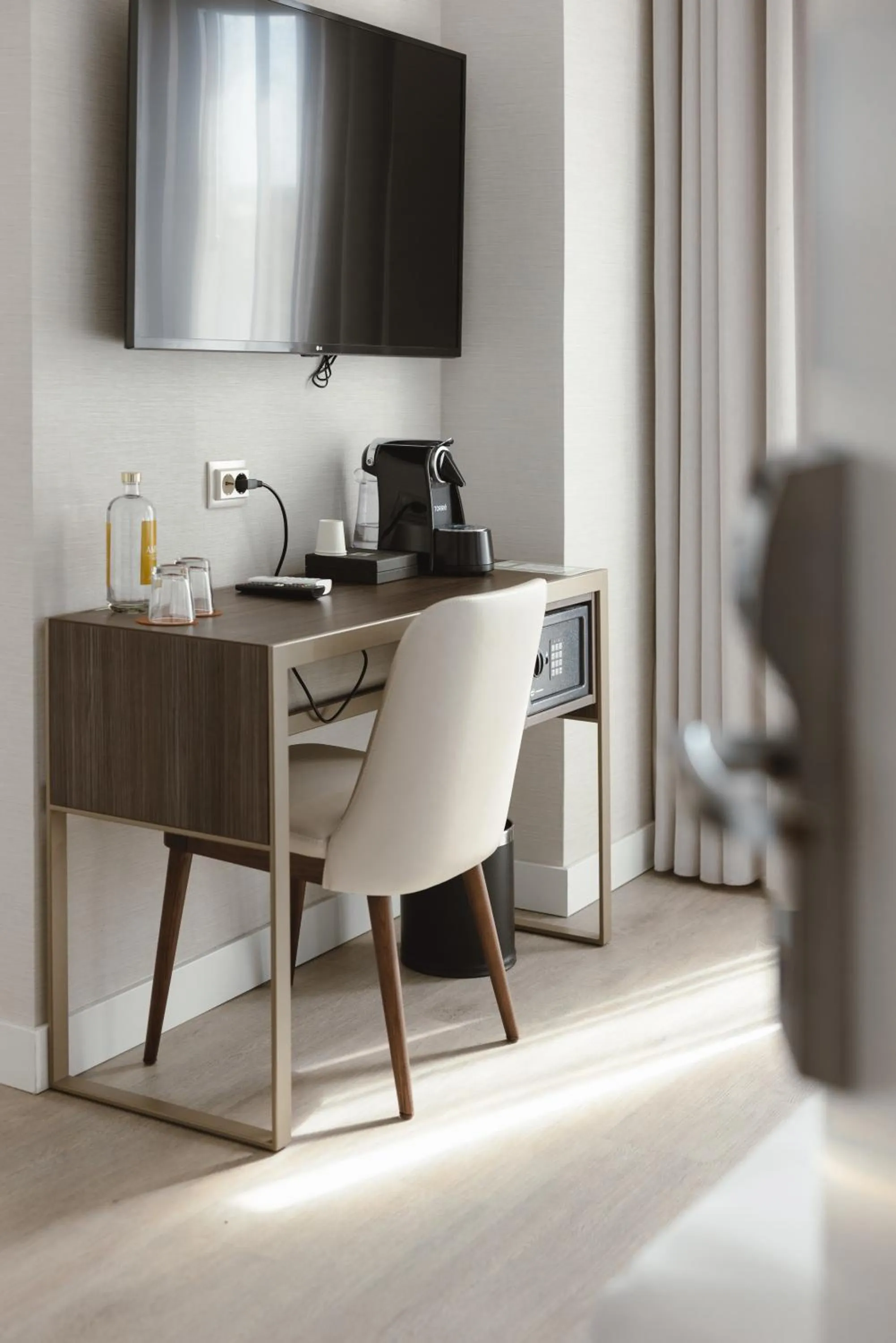 TV and multimedia in M'AR De AR Auria