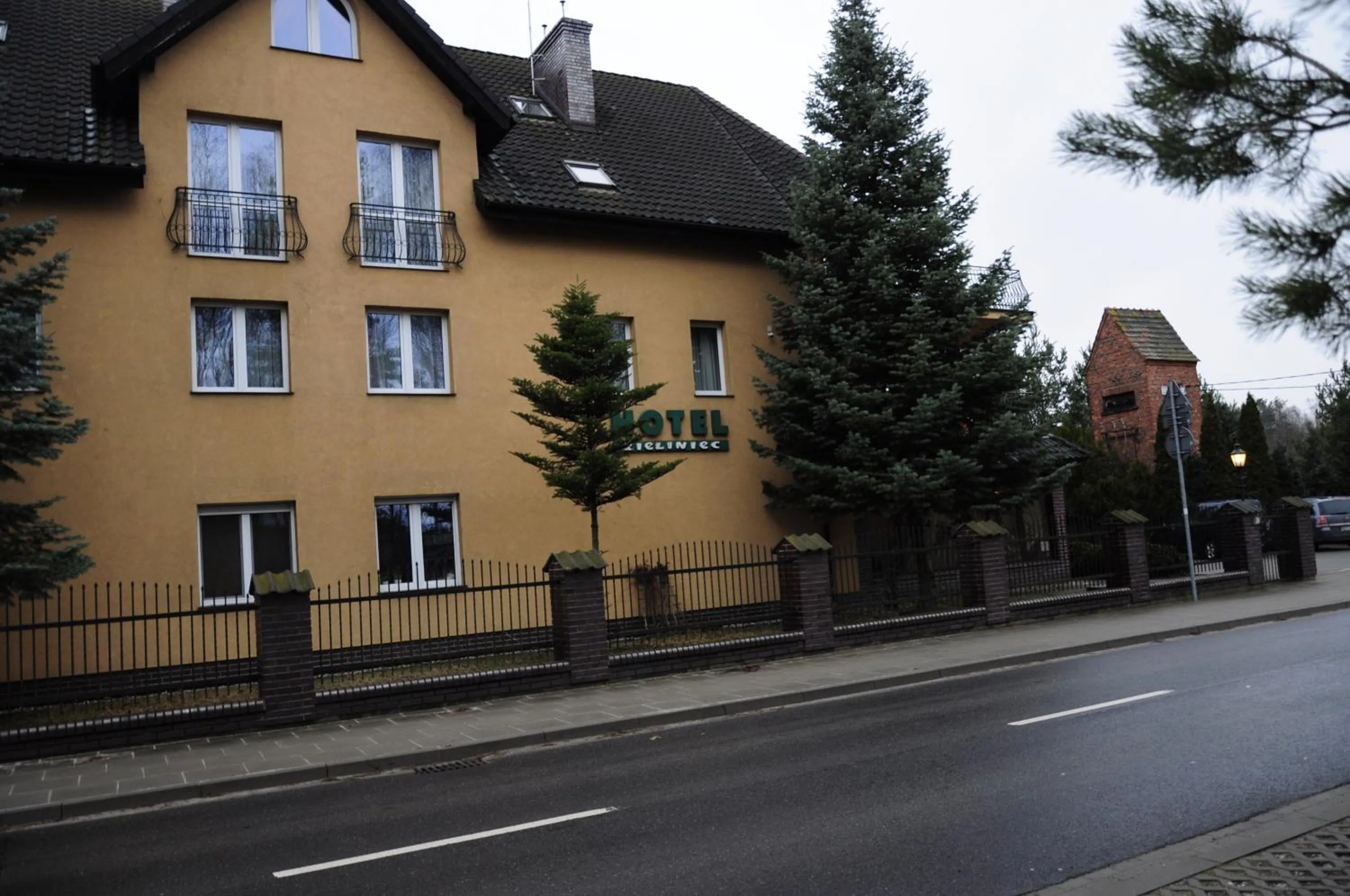 Property building in Hotel Zieliniec