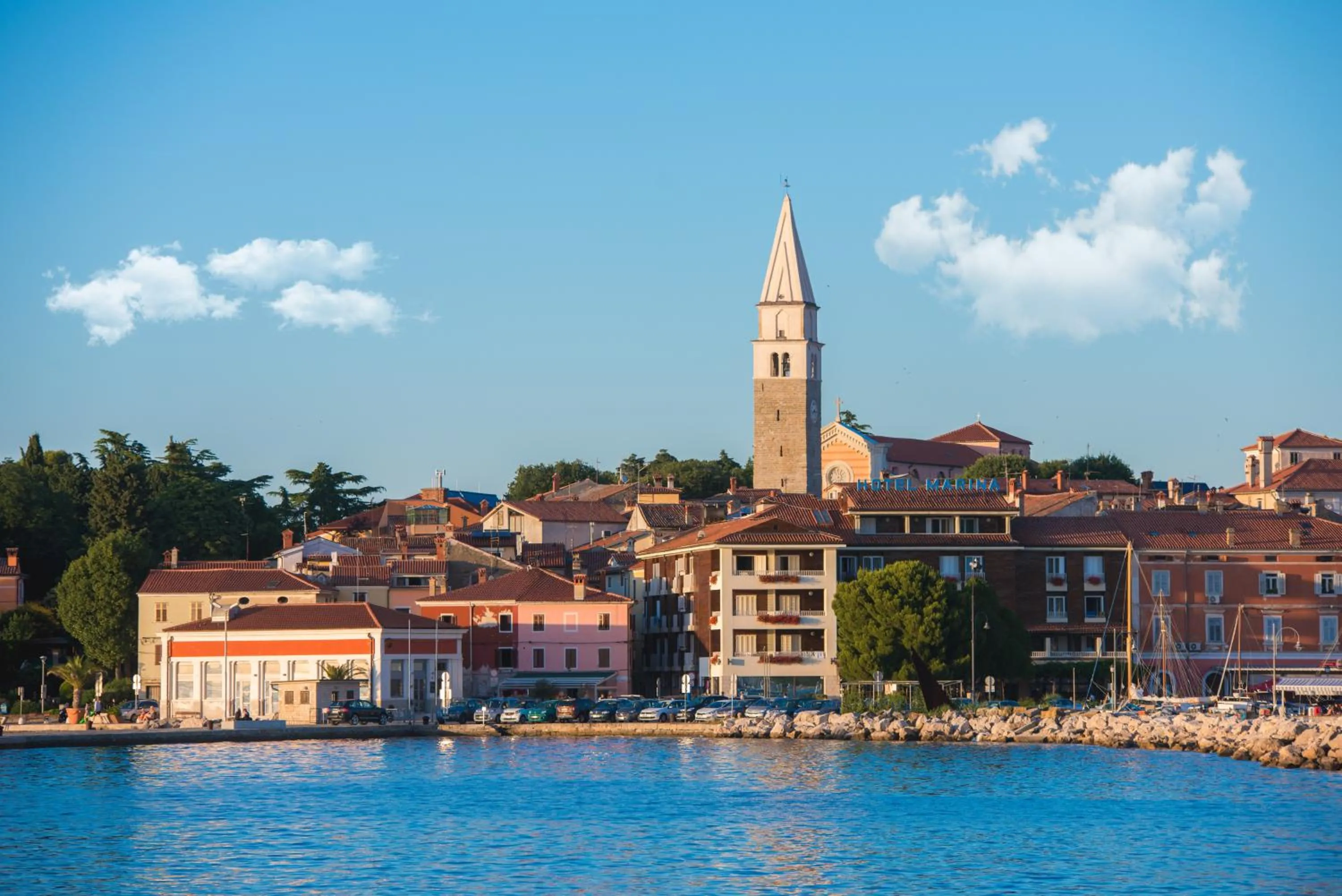 Facade/entrance in Hotel Marina