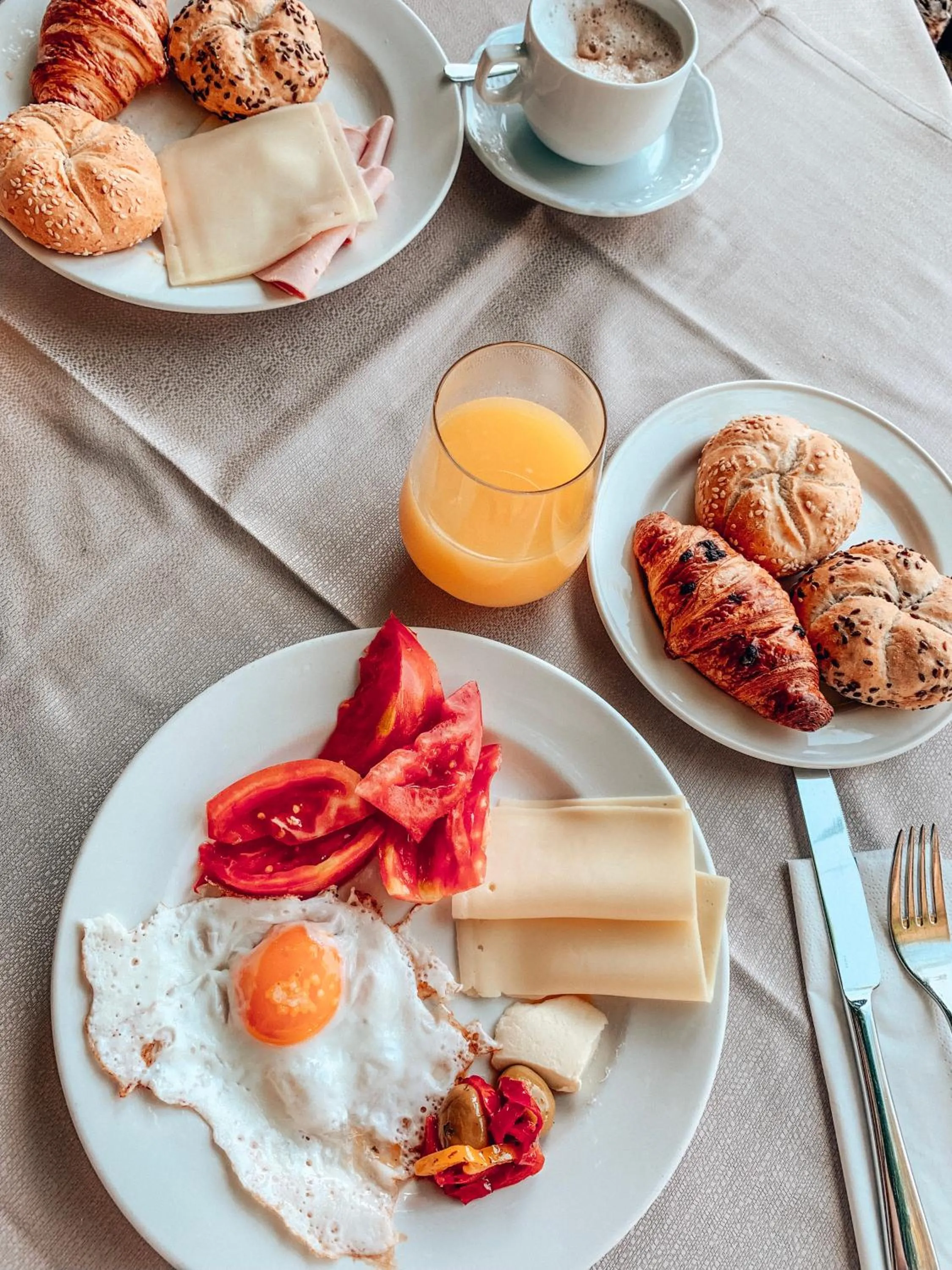 Food and drinks in Hotel Marina