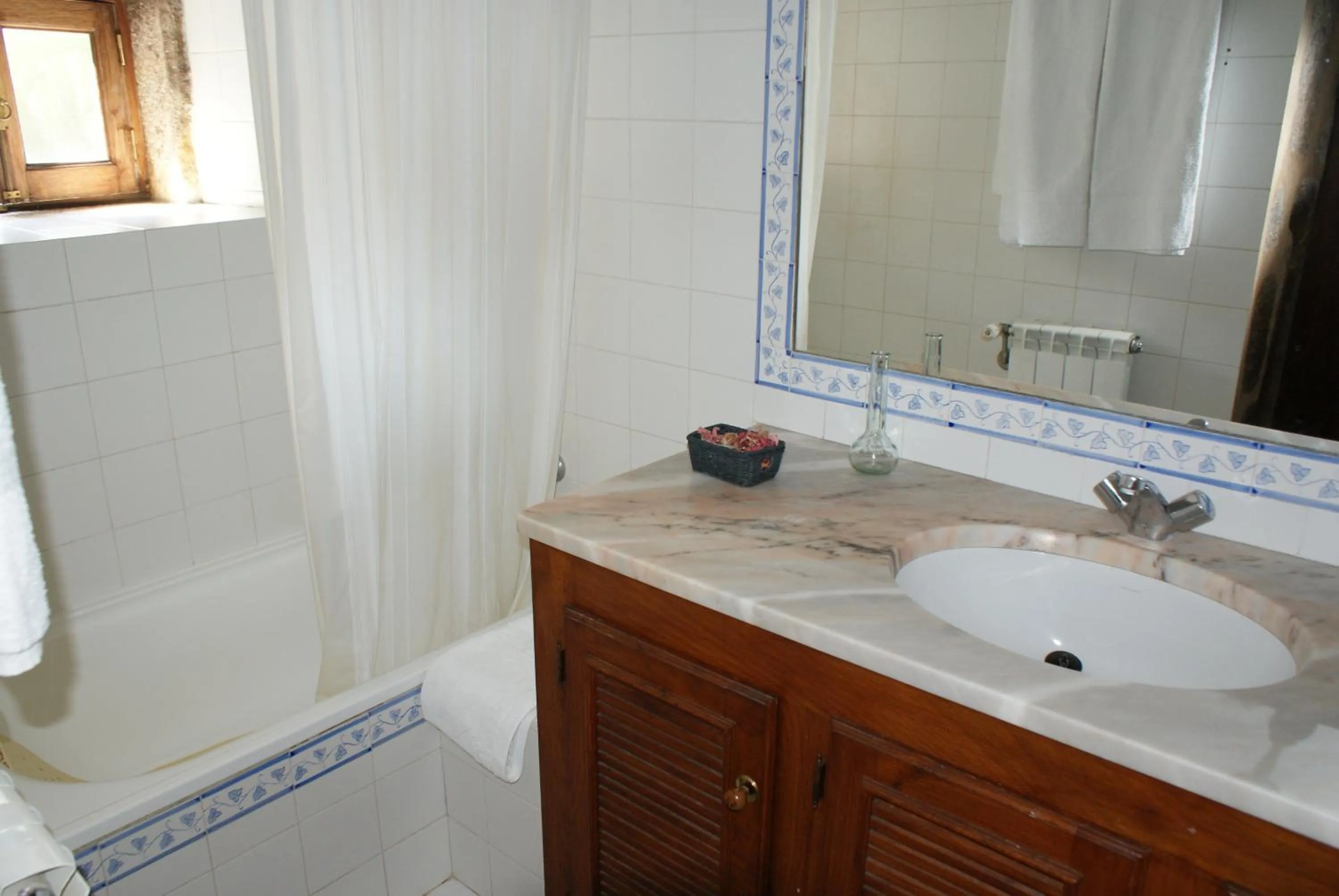 Bathroom in Casa da Roseira