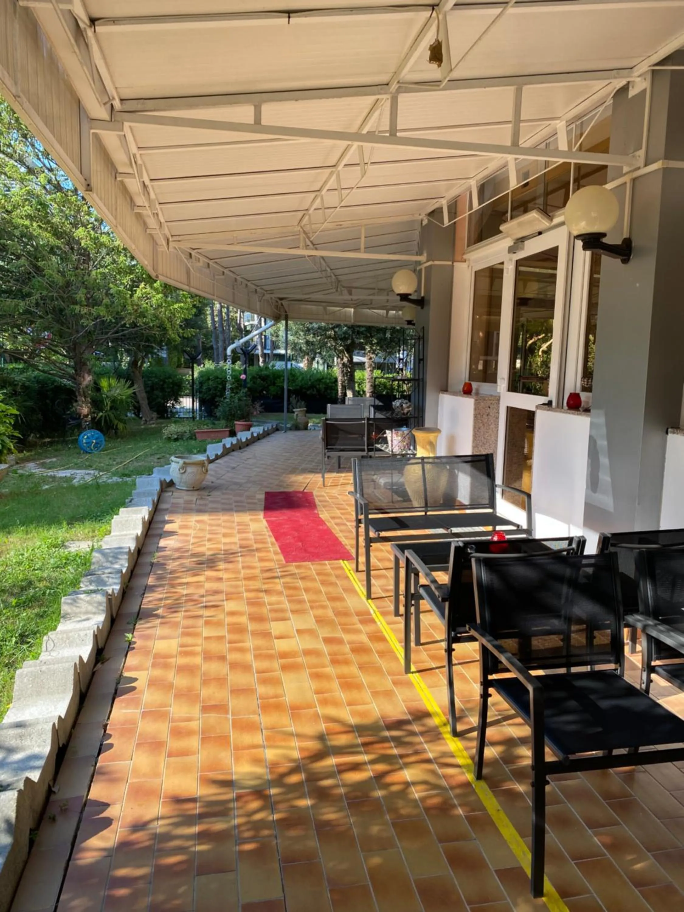 Patio in Hotel Rosapineta - Adults Only