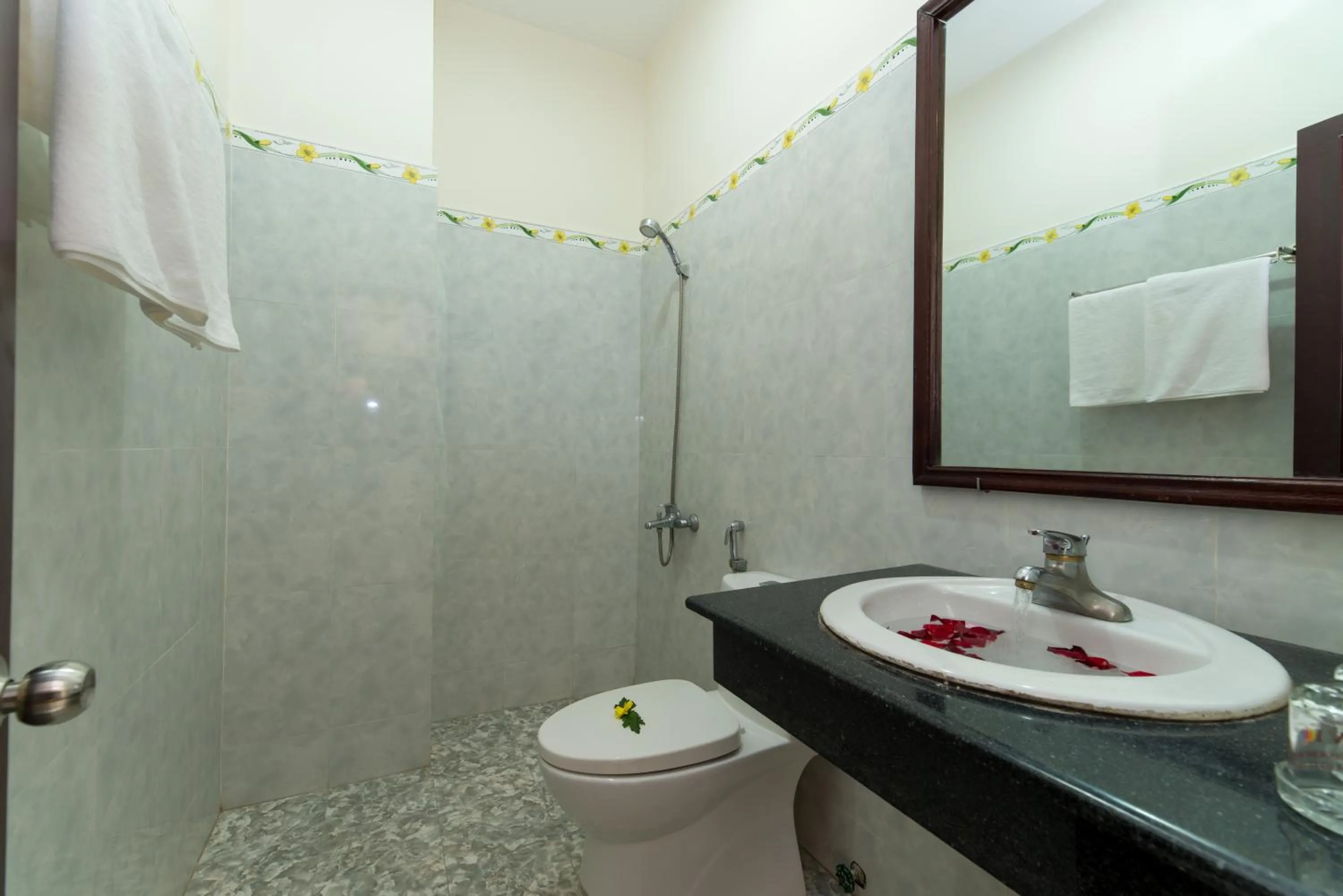 Bathroom in Hoa Thu Homestay