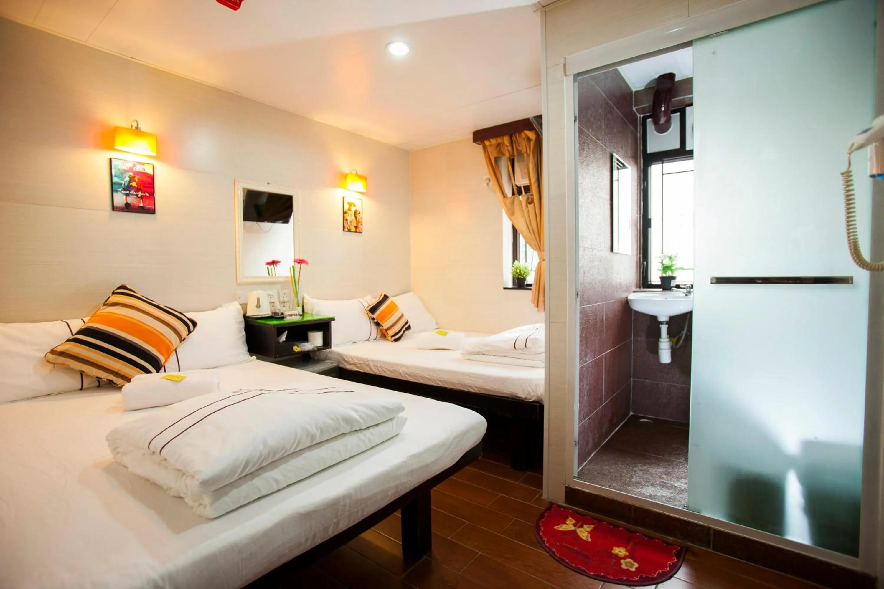 Bed in HK International Hostel