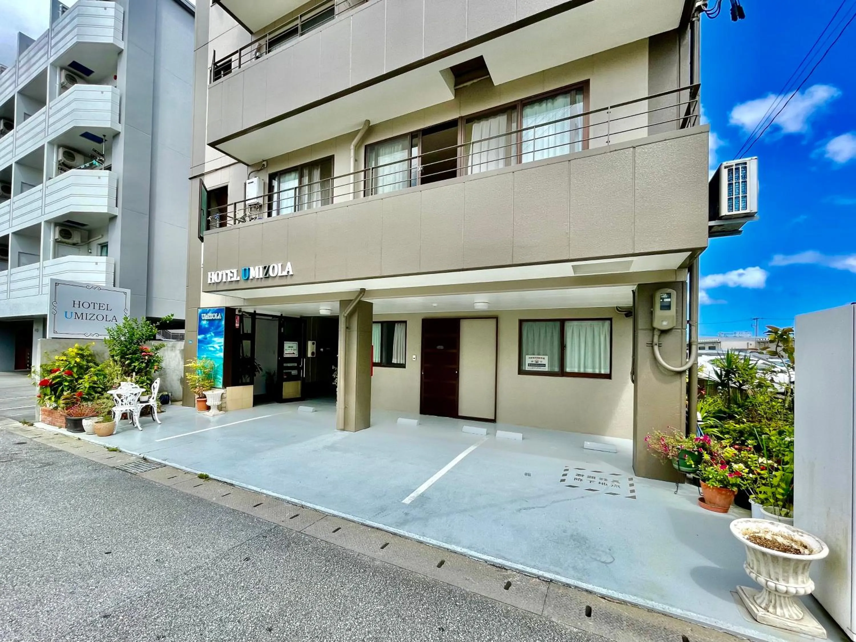 Facade/entrance in Hotel Umizola