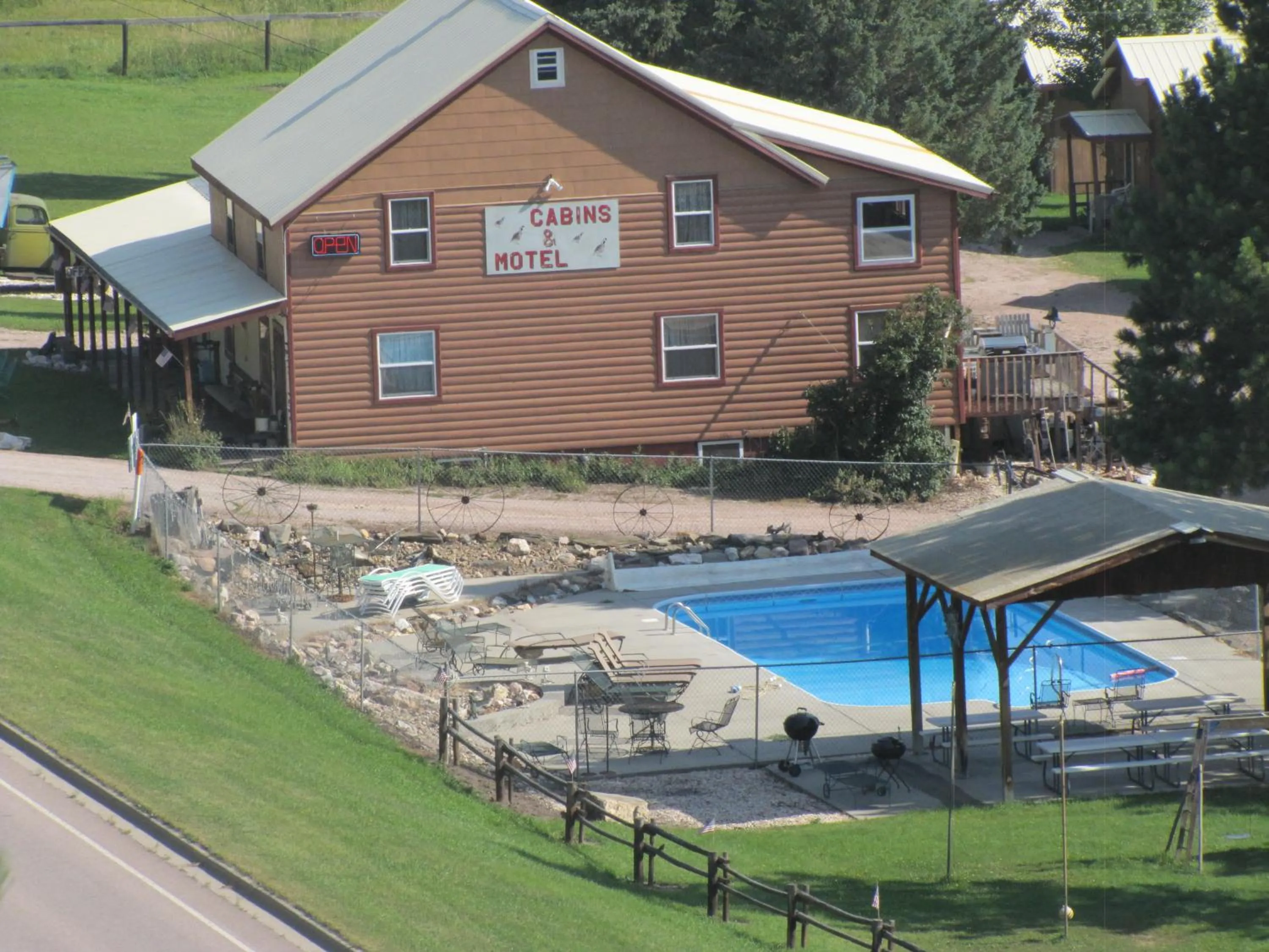 Swimming pool in Black Hills Cabins at Quail's Crossing