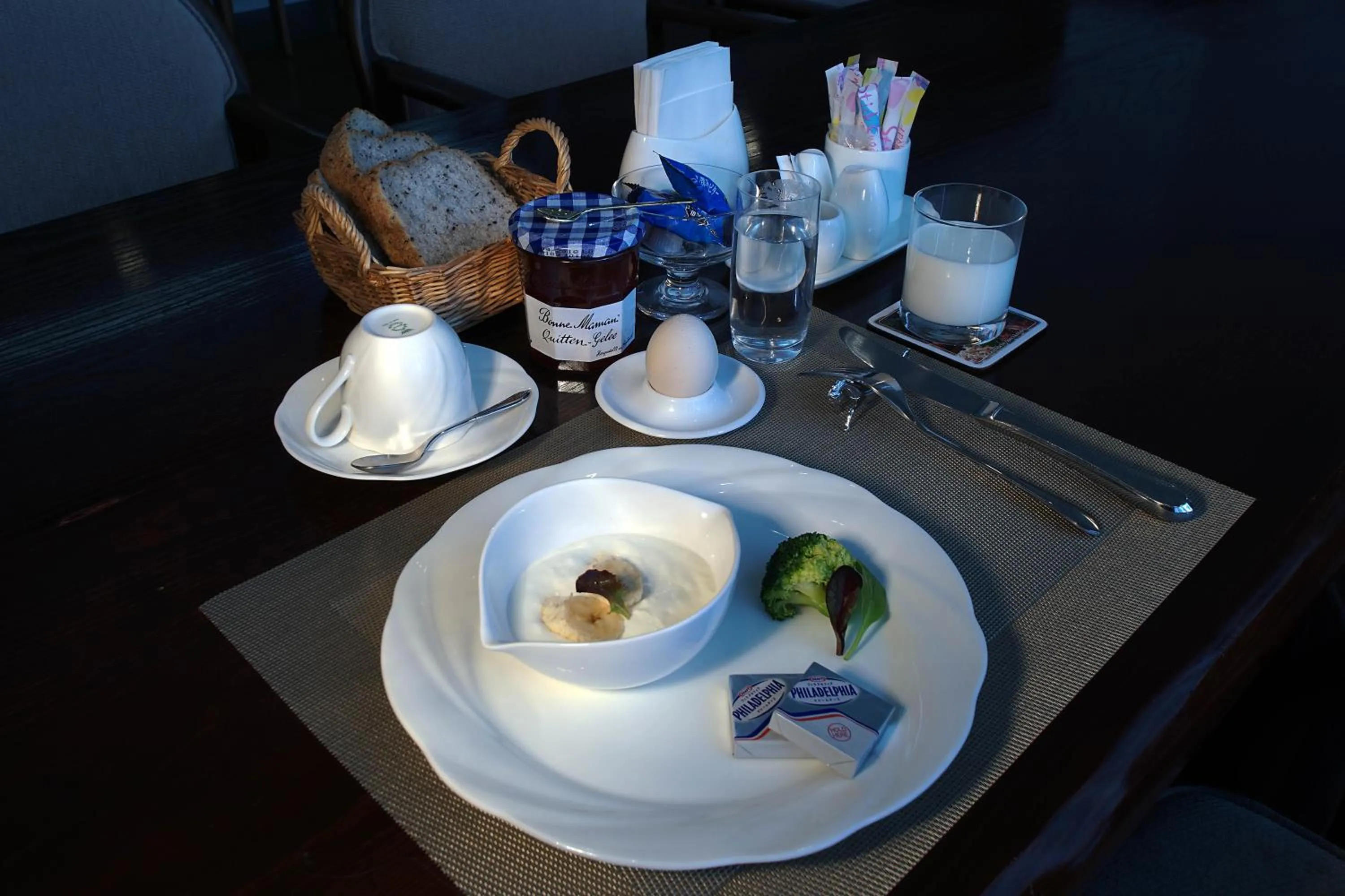 Breakfast in Pension Entre - deux - Mers