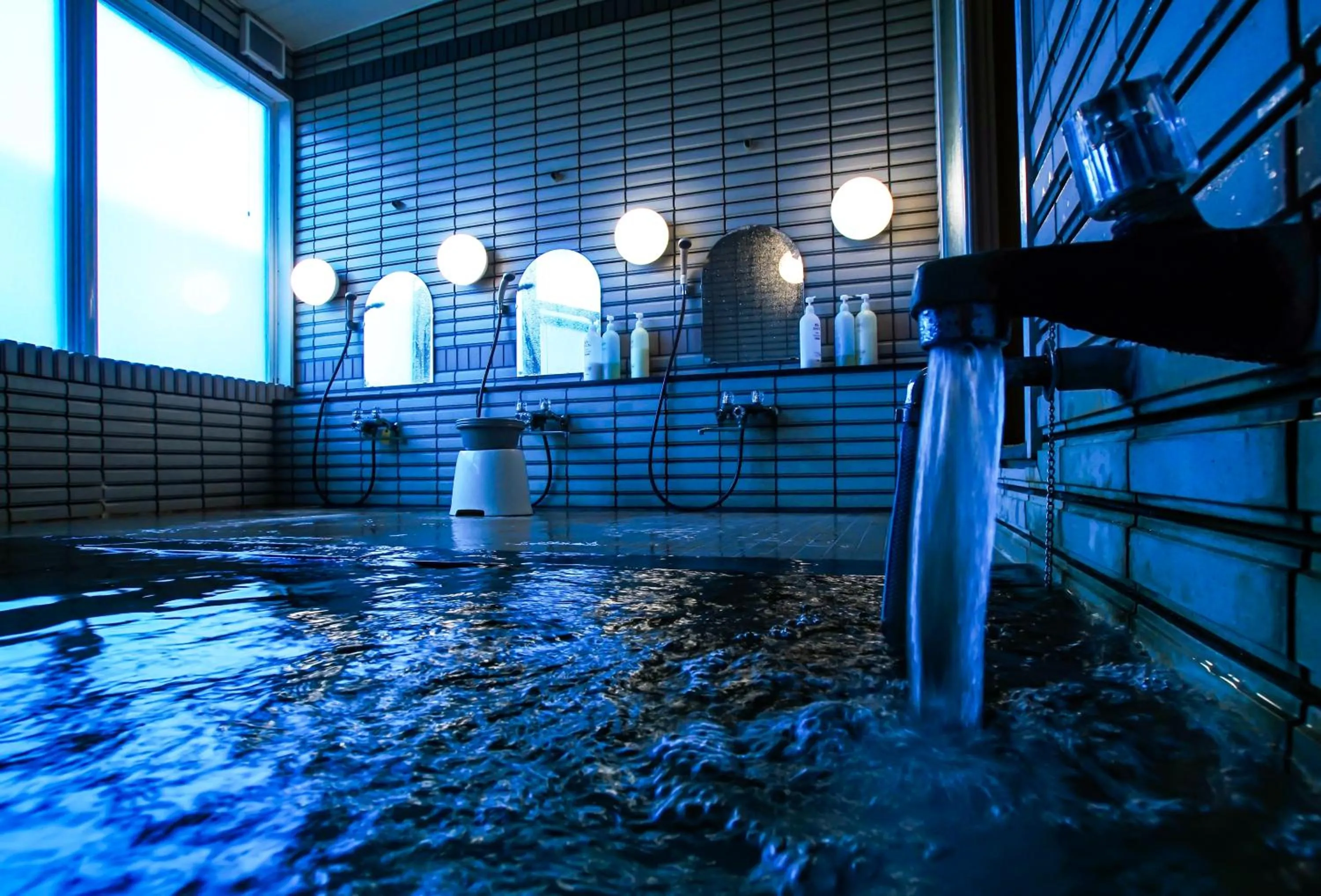 Hot Spring Bath in Pension Entre - deux - Mers