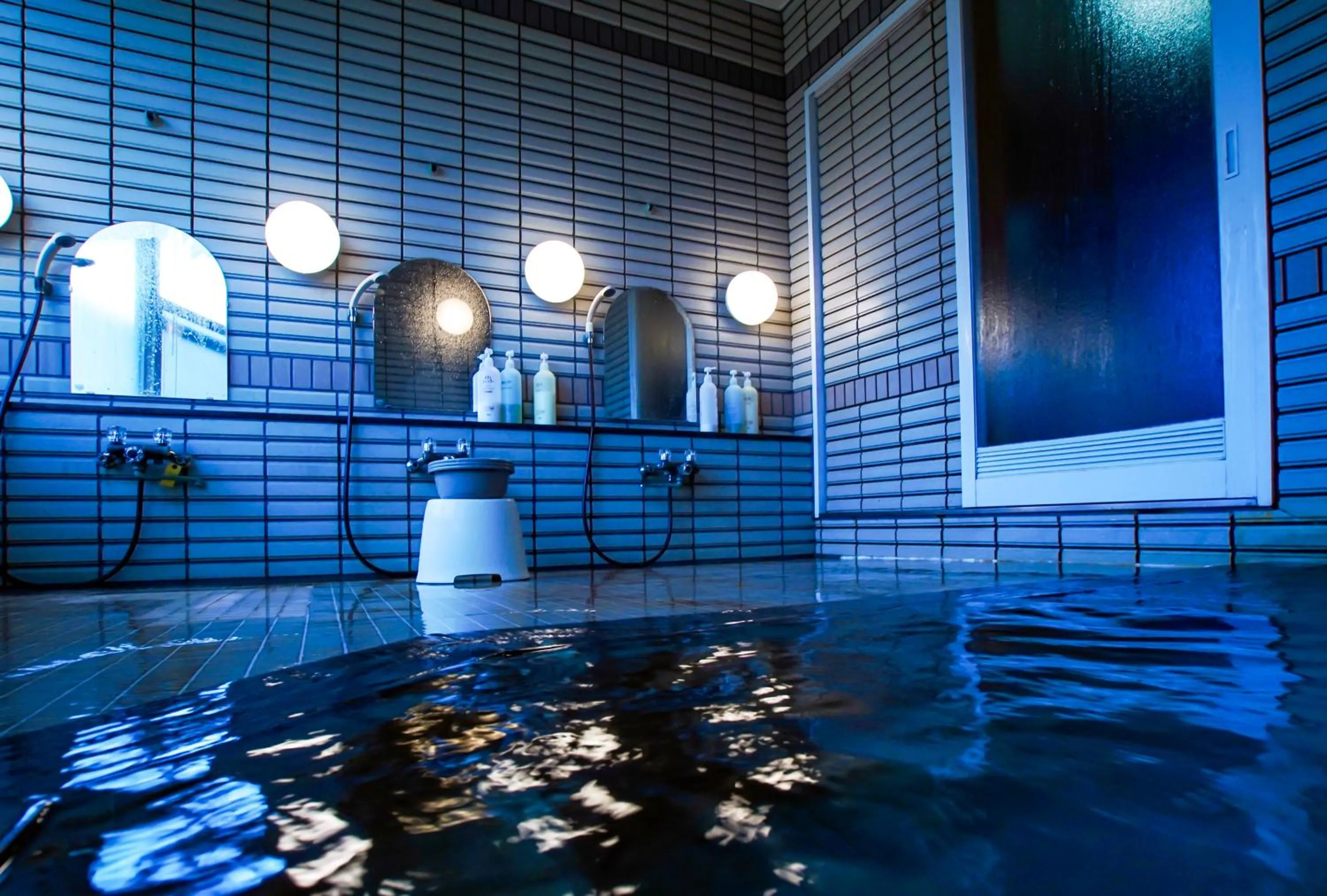 Hot Spring Bath in Pension Entre - deux - Mers