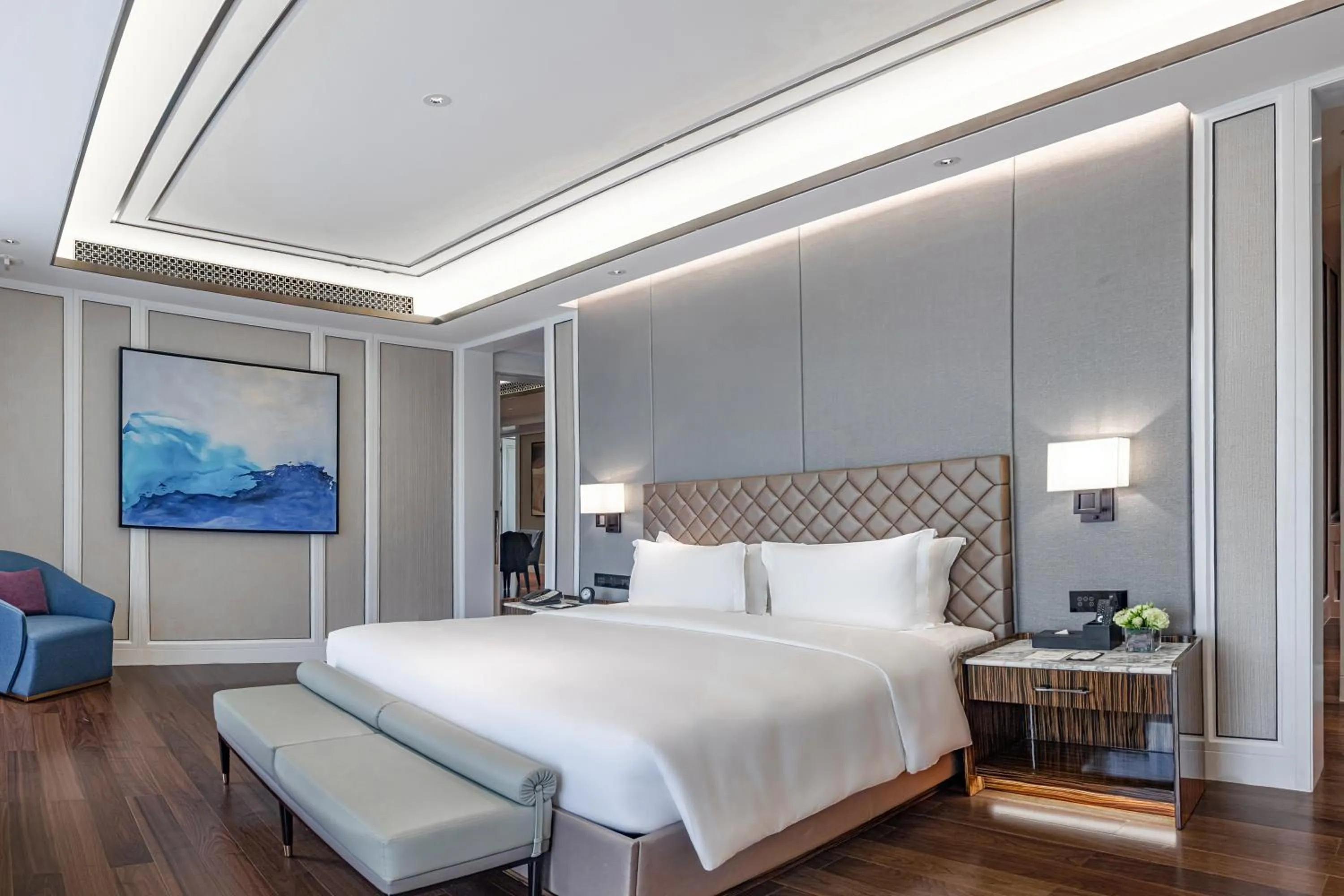 Bed in Hotel Okura Manila at Newport World Resorts