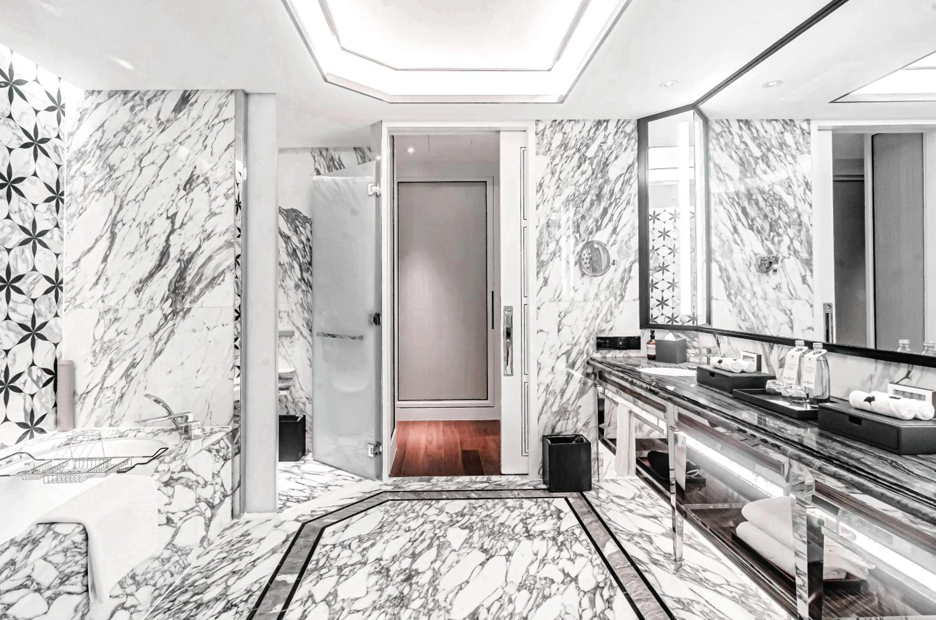 Bathroom in Hotel Okura Manila at Newport World Resorts