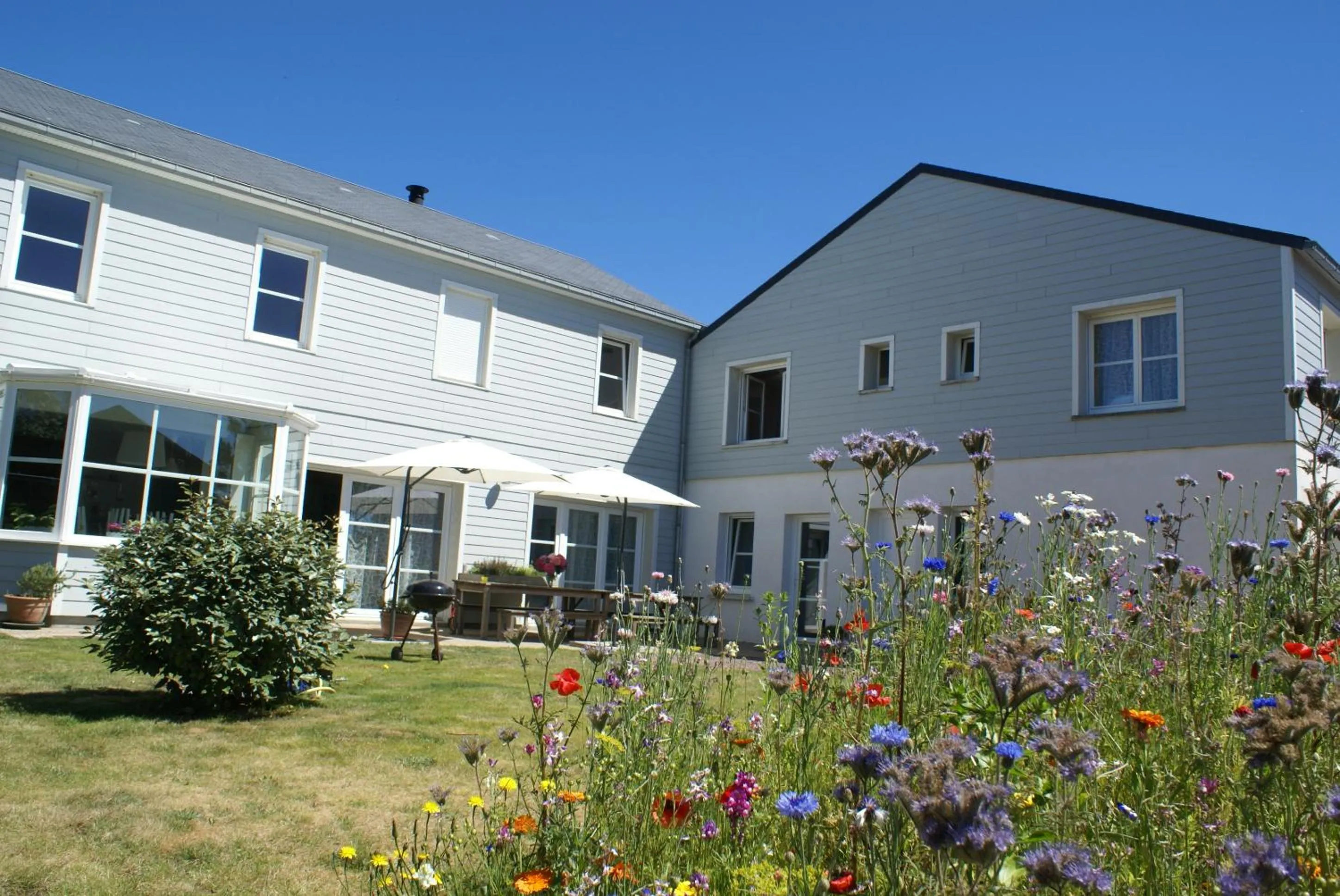 Property building in Escales dans les dunes