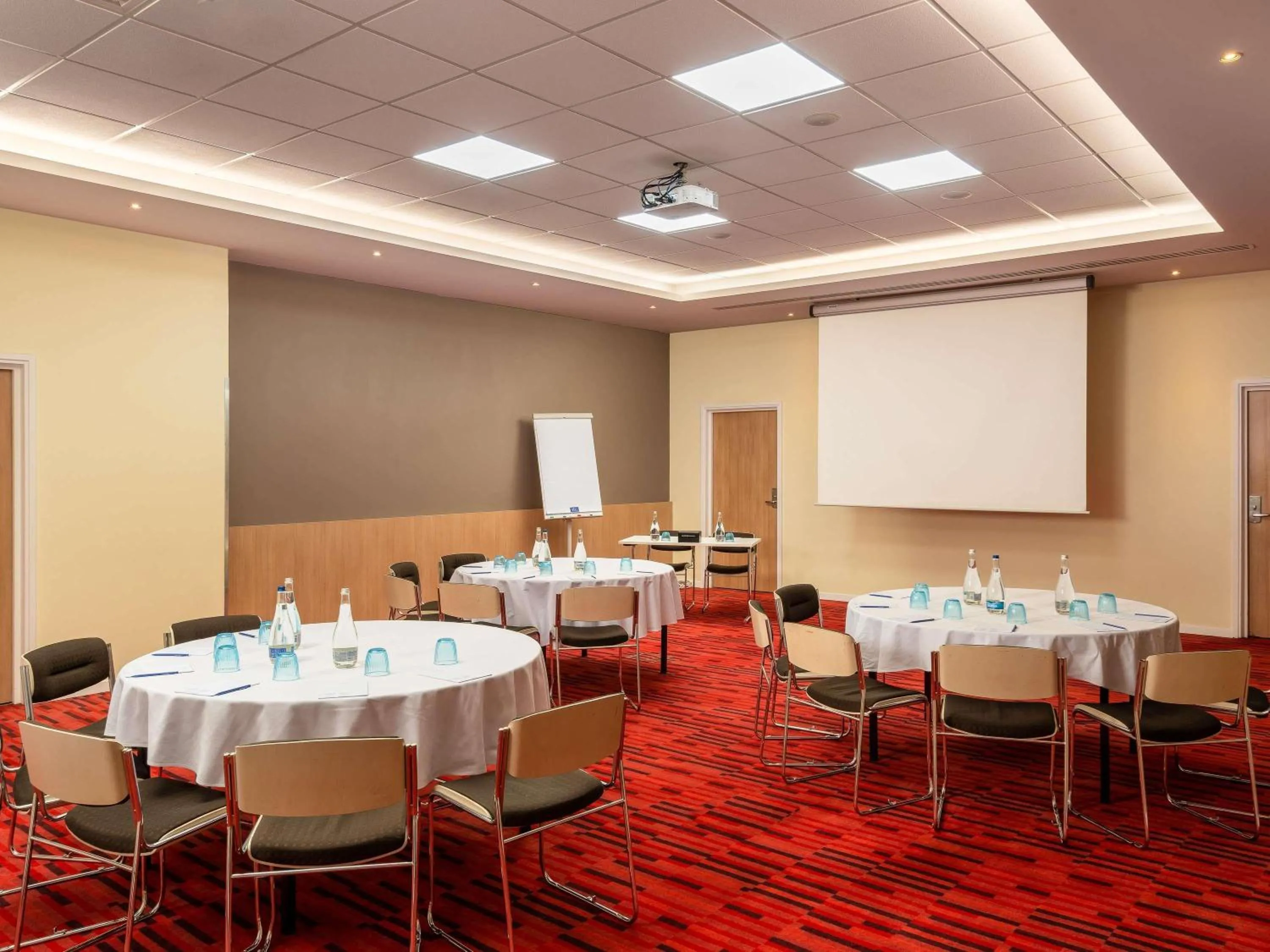 Meeting/conference room in Novotel Bucharest City Centre