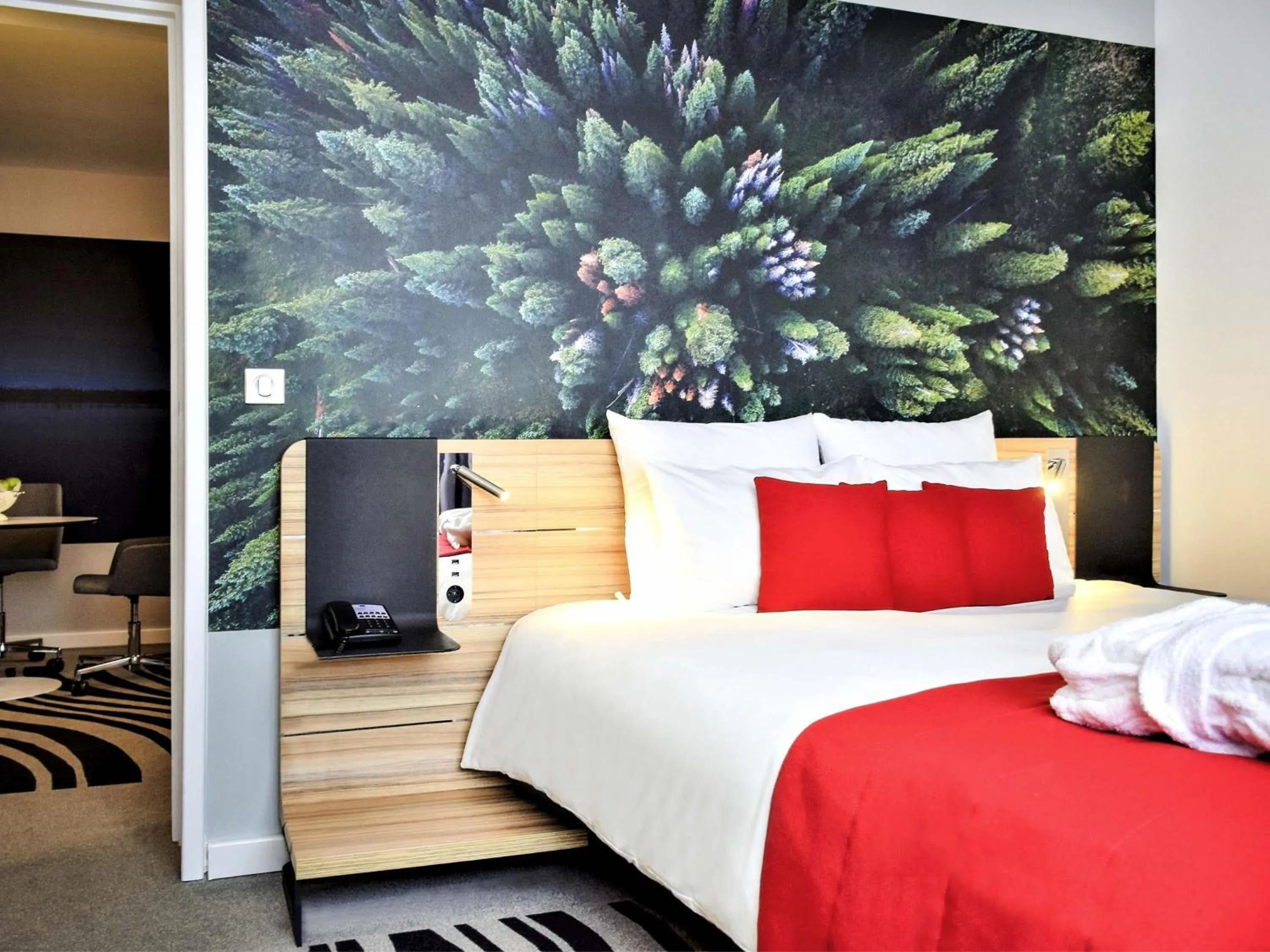 Bedroom, Bed in Novotel Bucharest City Centre