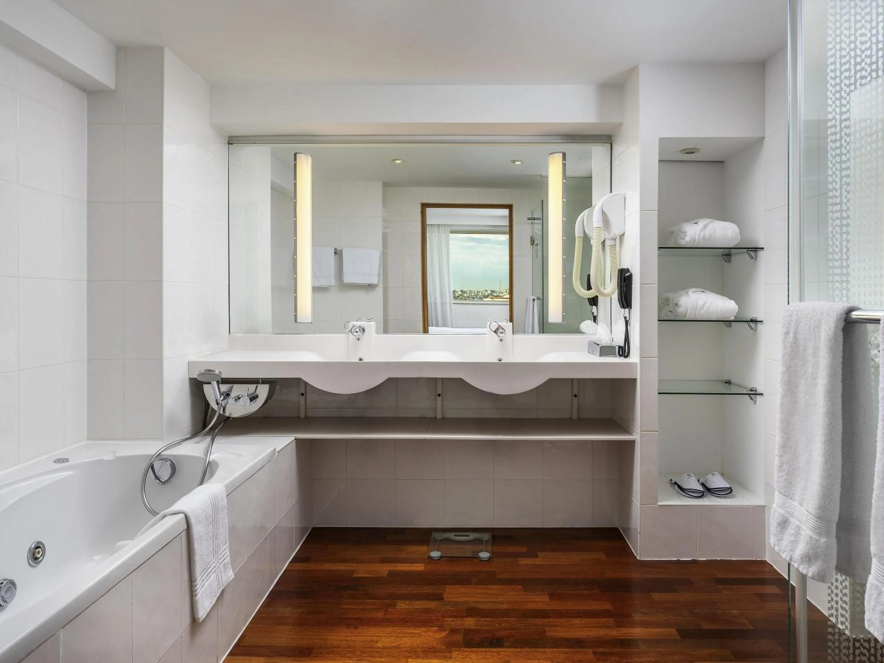 Bedroom in Novotel Bucharest City Centre