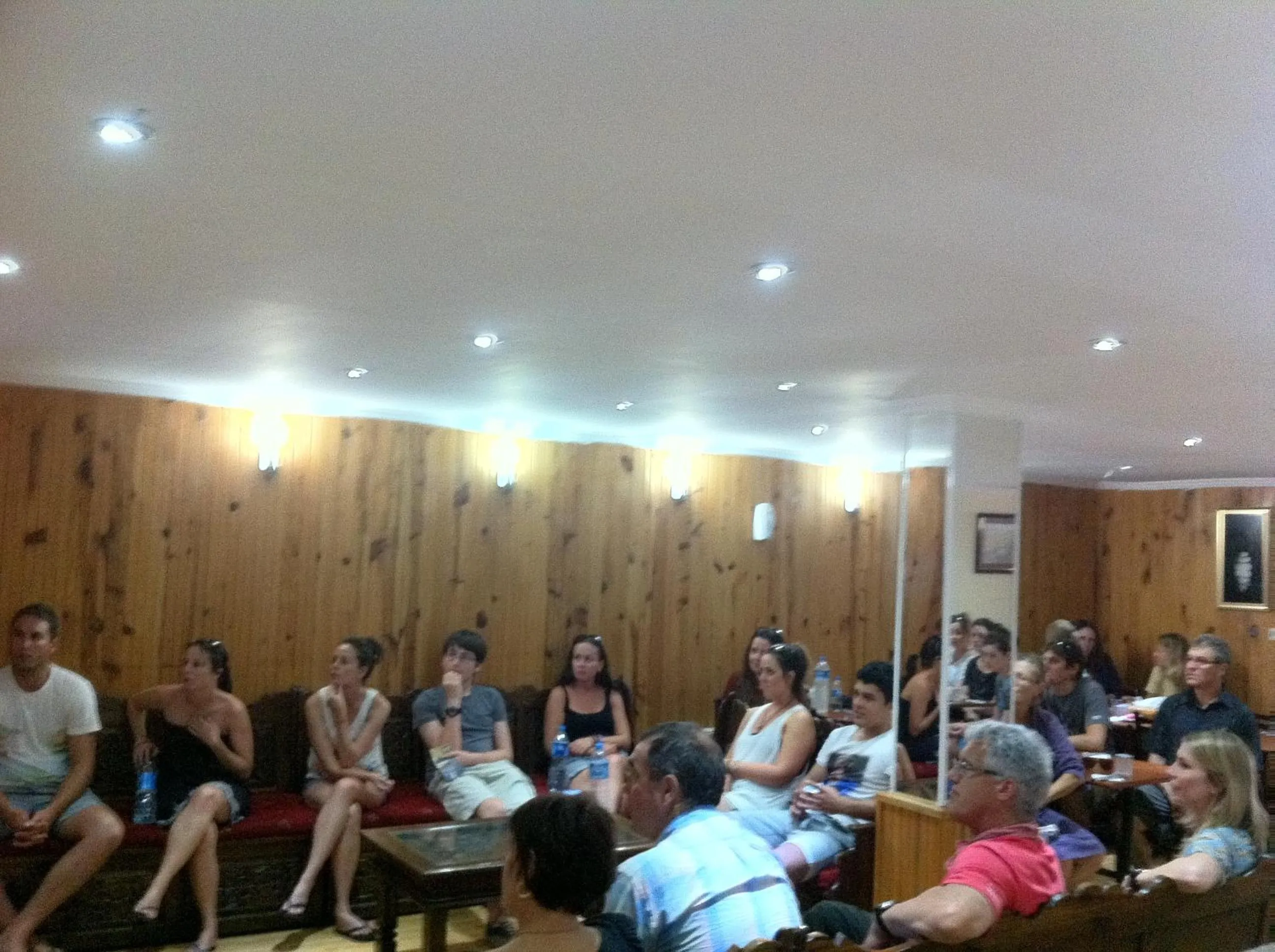 Lounge or bar in TJ's Hotel