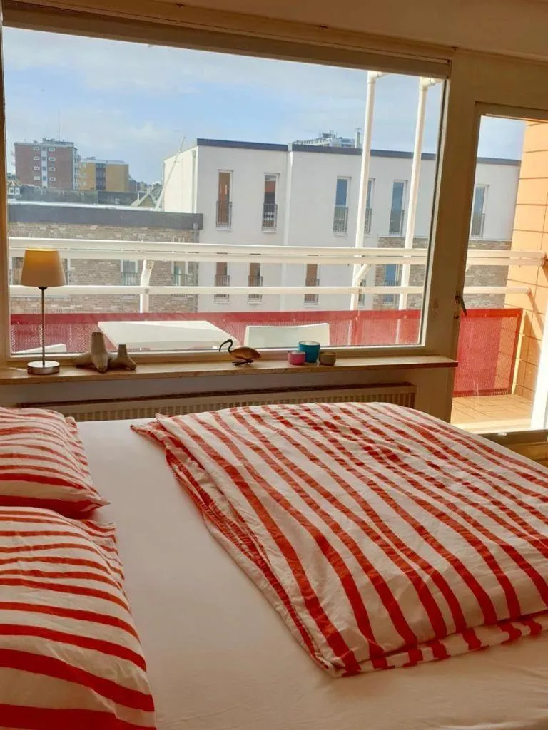 Bed in Windhuk-Brandenburger-Str-6-Wohnung-51-4-Etage