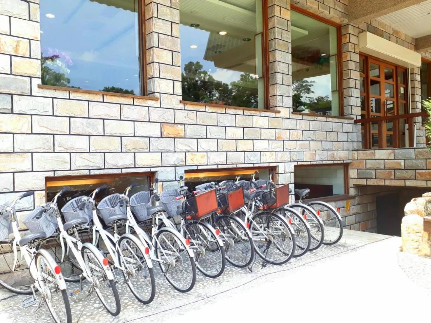 Hua Ge Hot Spring Hotel