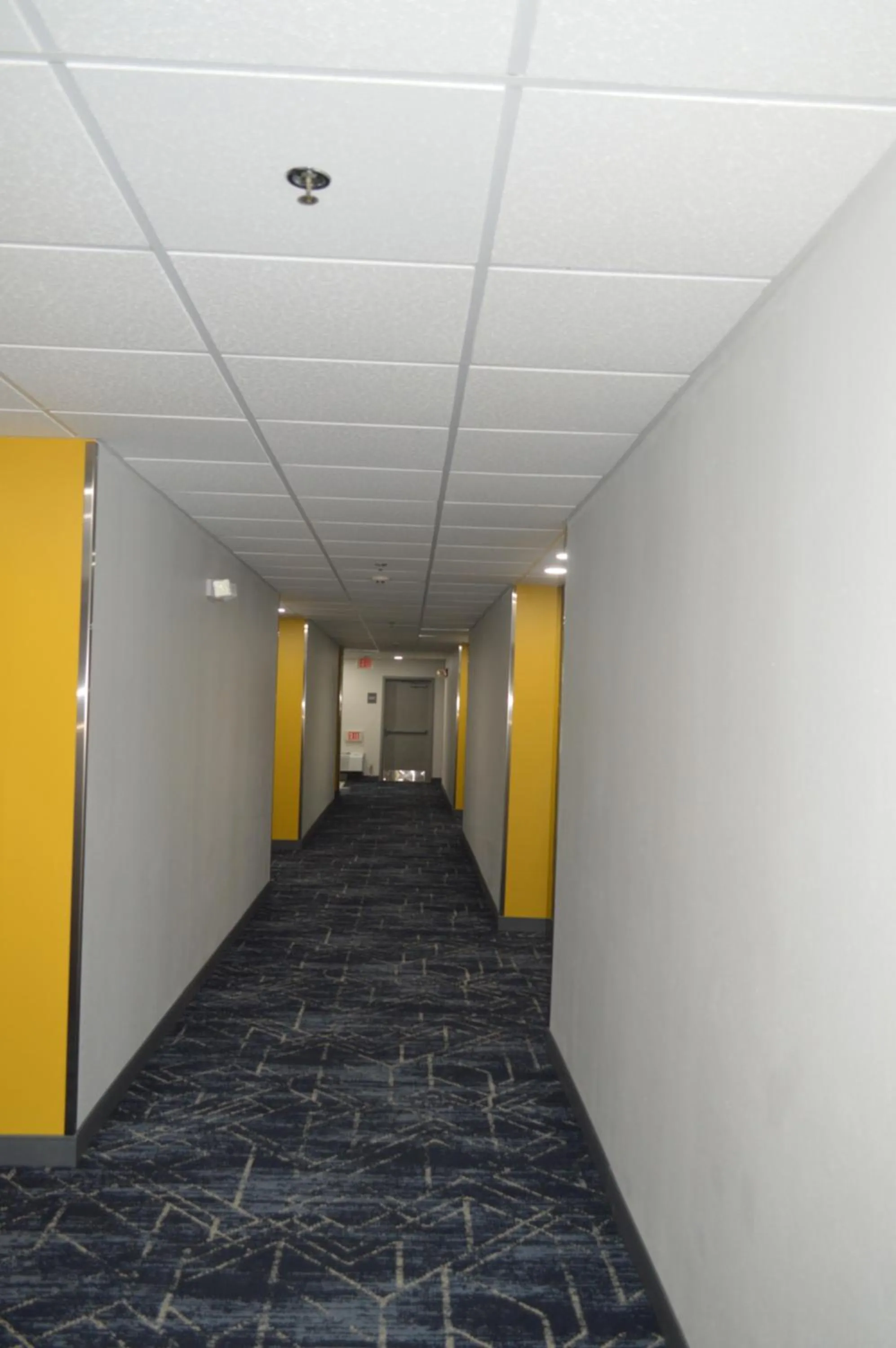 Property building in Comfort Inn & Suites Harrisburg-Hershey North