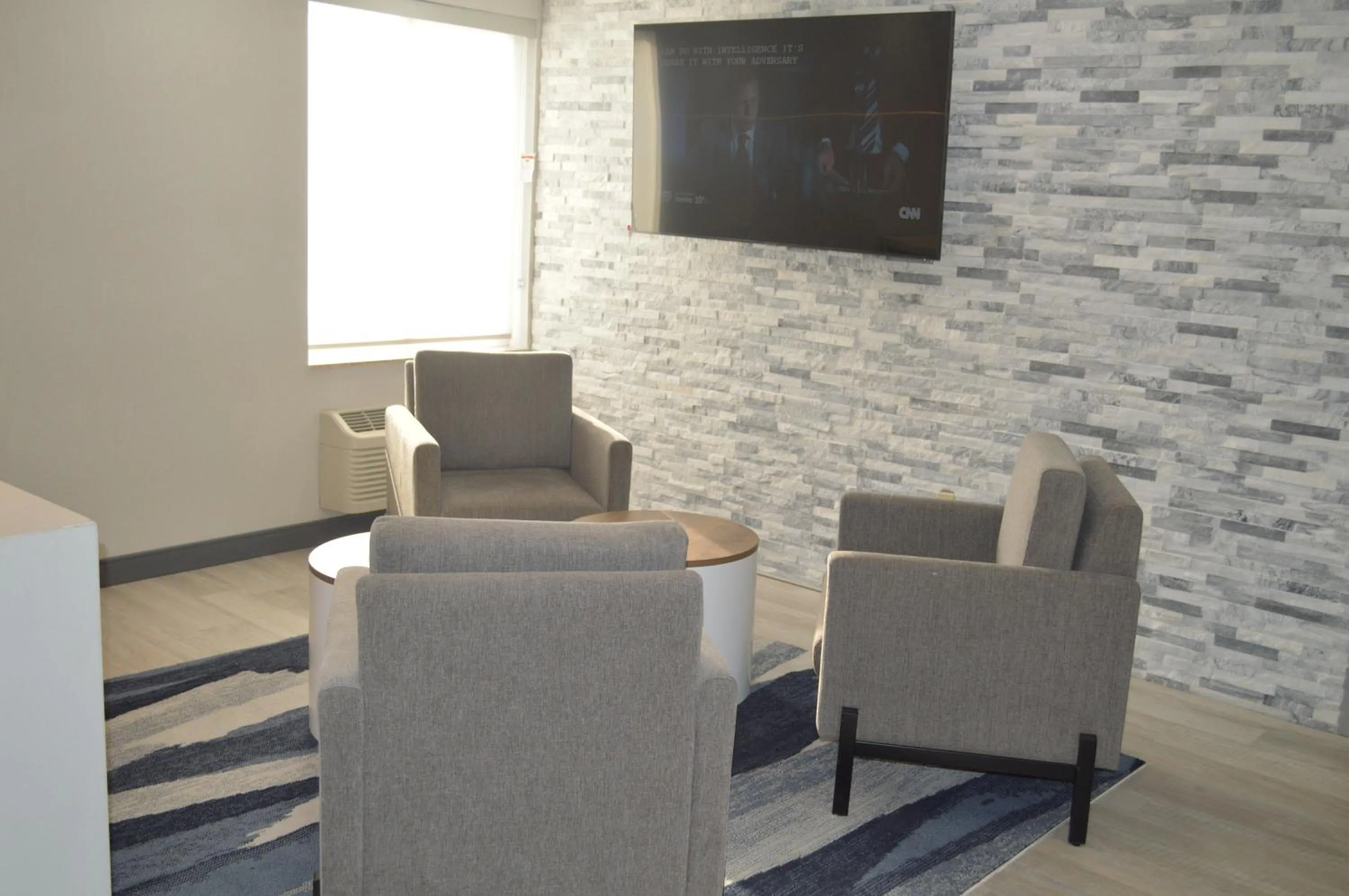 Seating area in Comfort Inn & Suites Harrisburg-Hershey North
