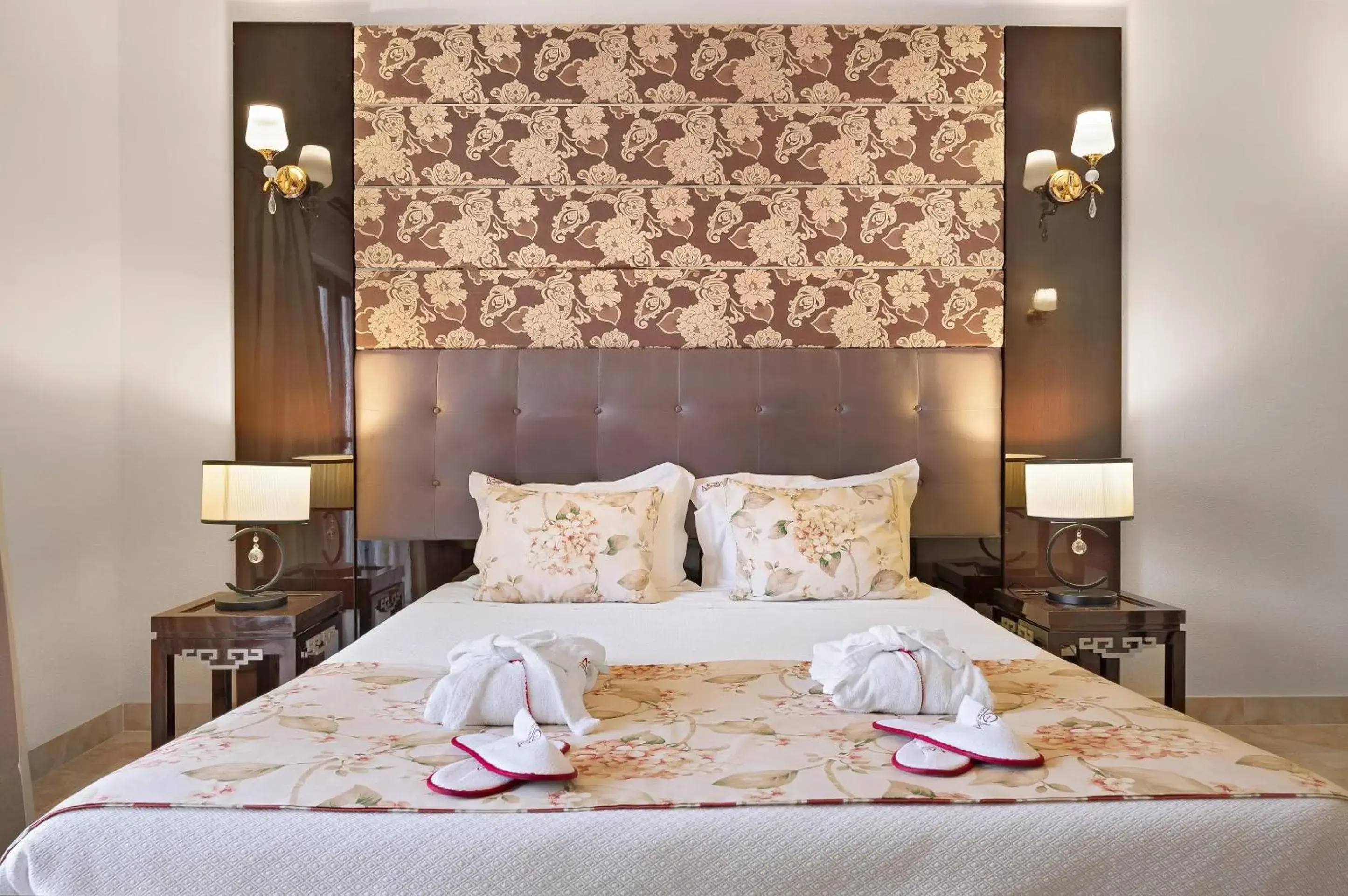 Deluxe Hotel Room in Grand Muthu Oura View Beach Club Deluxe Hotel Room in Grand Muthu Oura View Beach Club