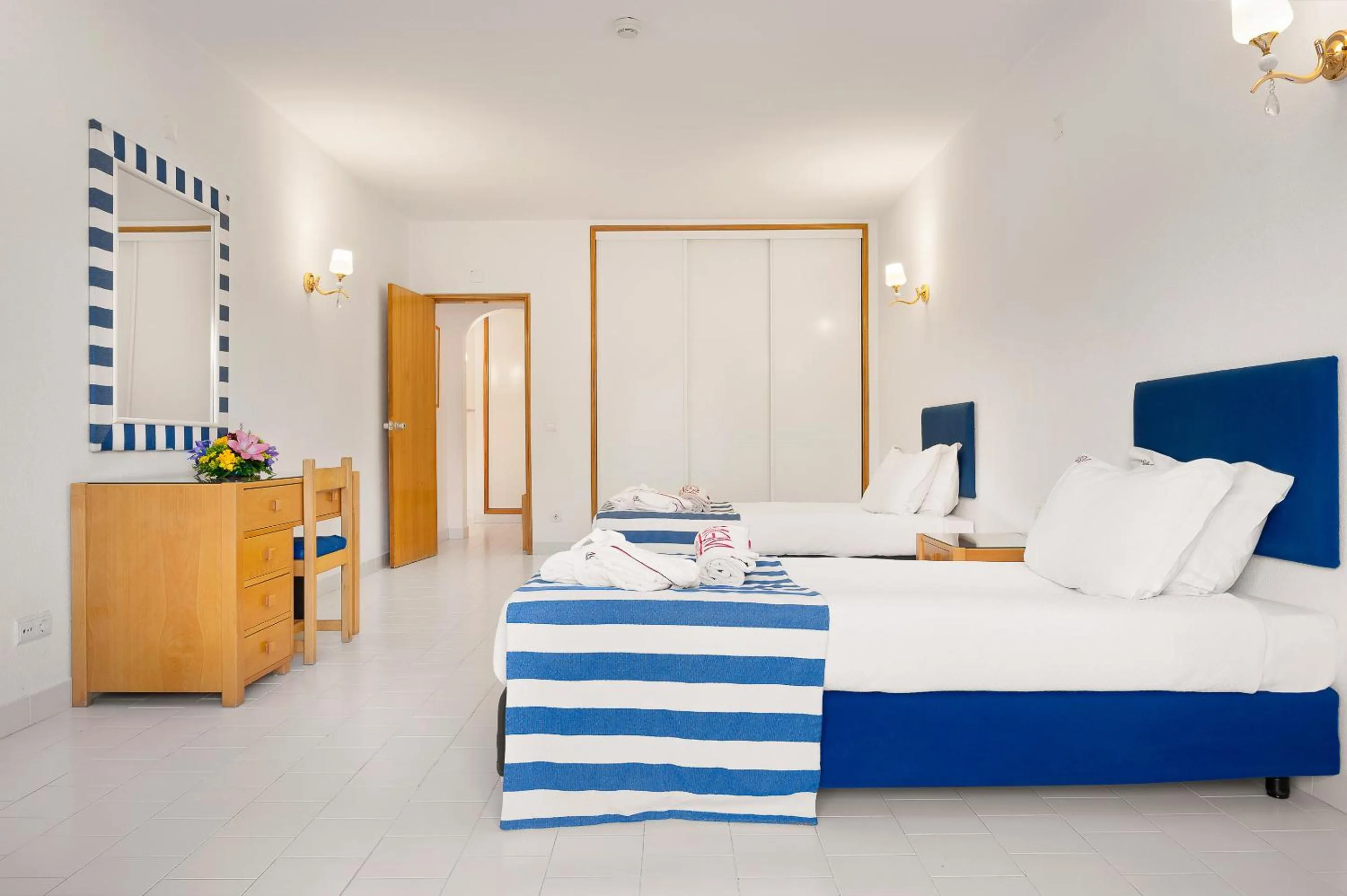 Bed in Grand Muthu Oura View Beach Club