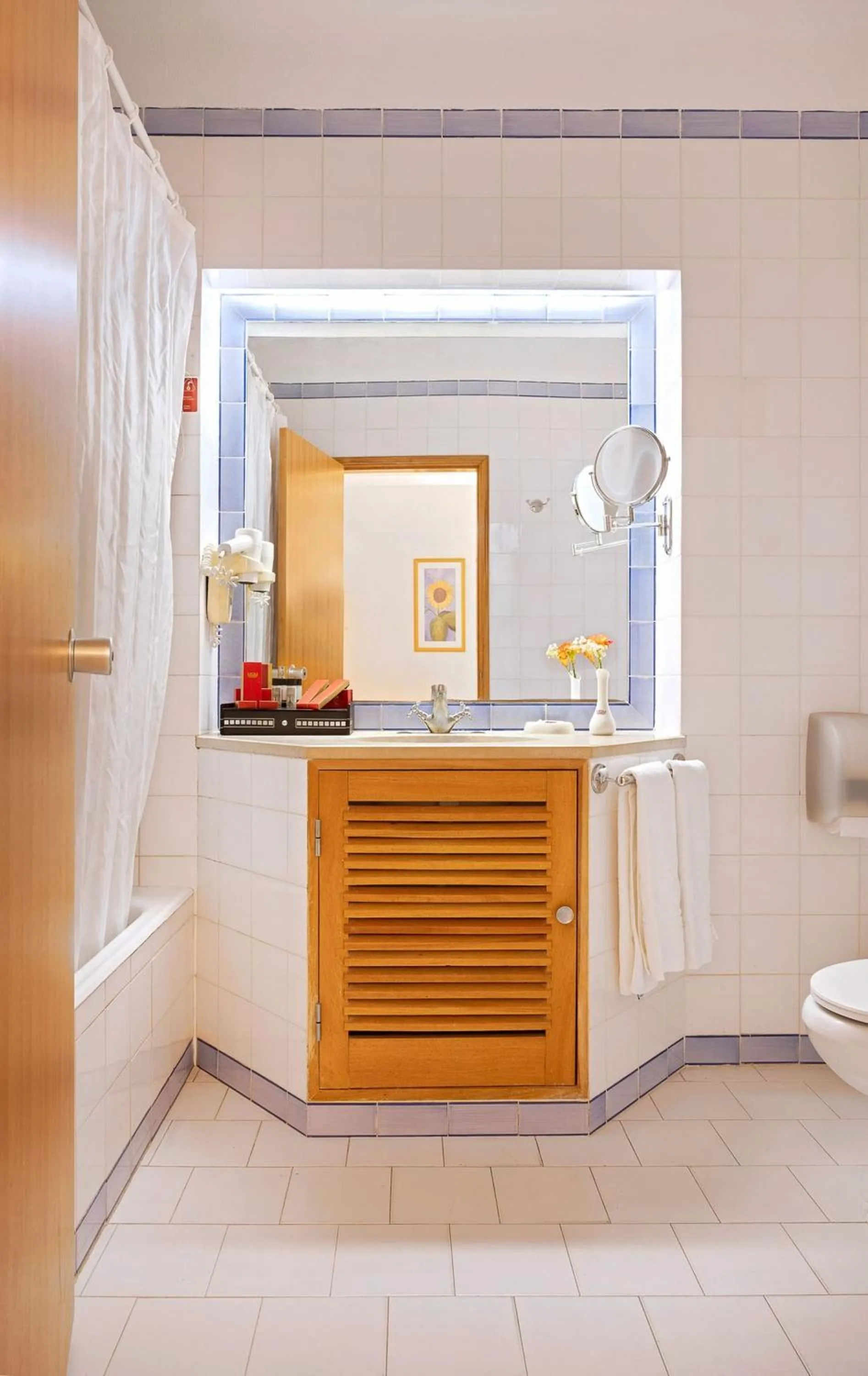 Toilet in Grand Muthu Oura View Beach Club