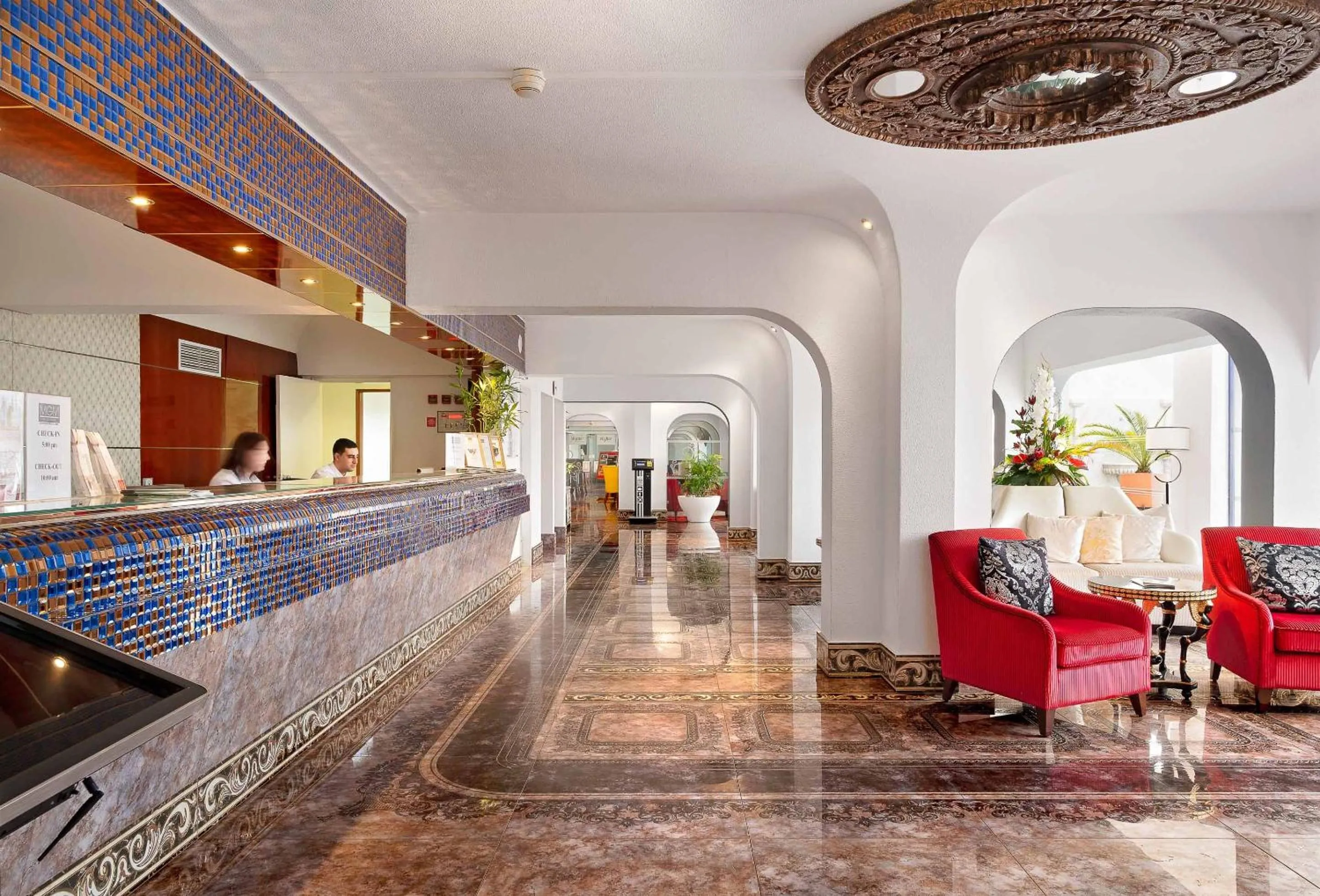 Lobby or reception in Grand Muthu Oura View Beach Club