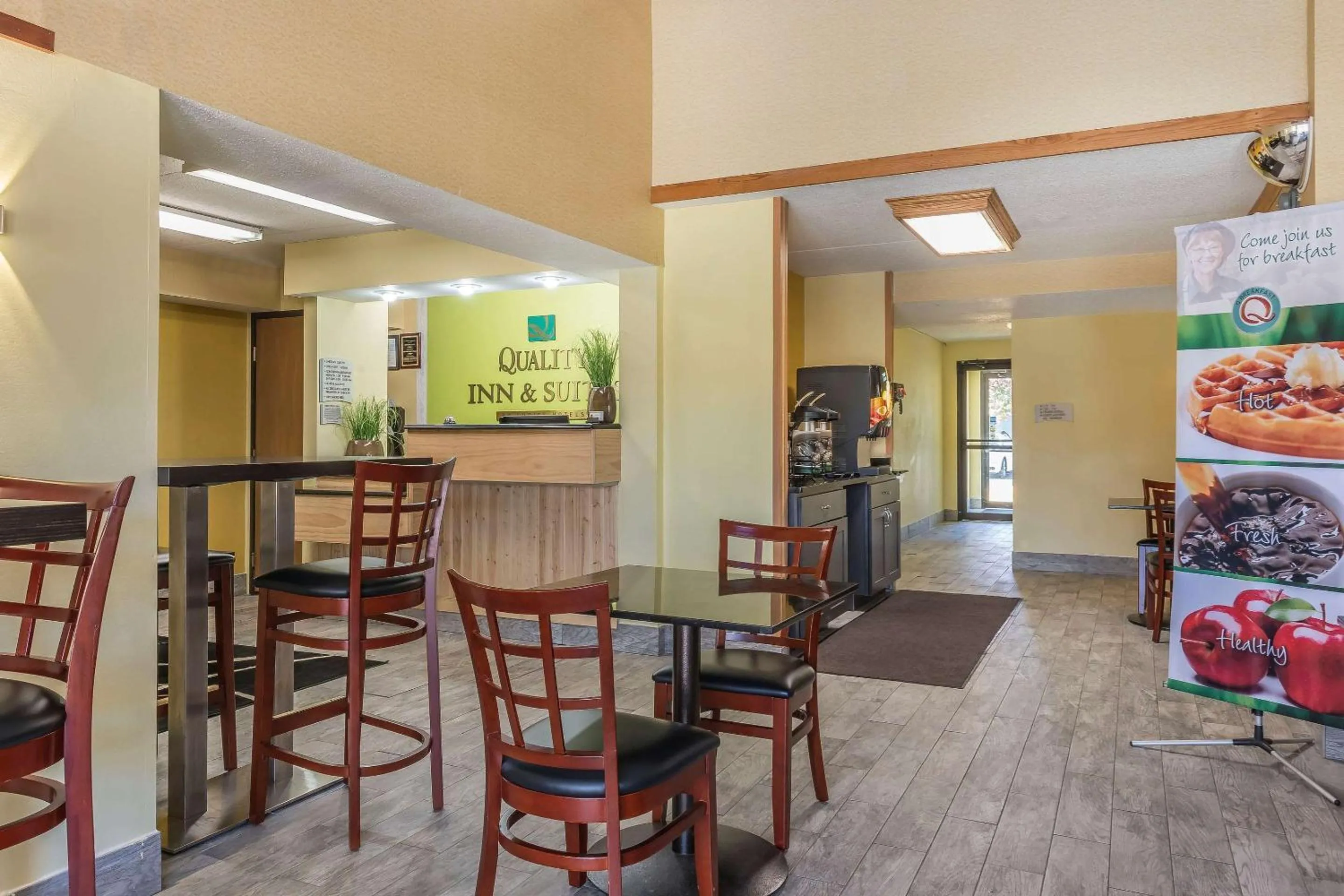 Lobby or reception in Quality Inn & Suites Pittsburgh Harmarville